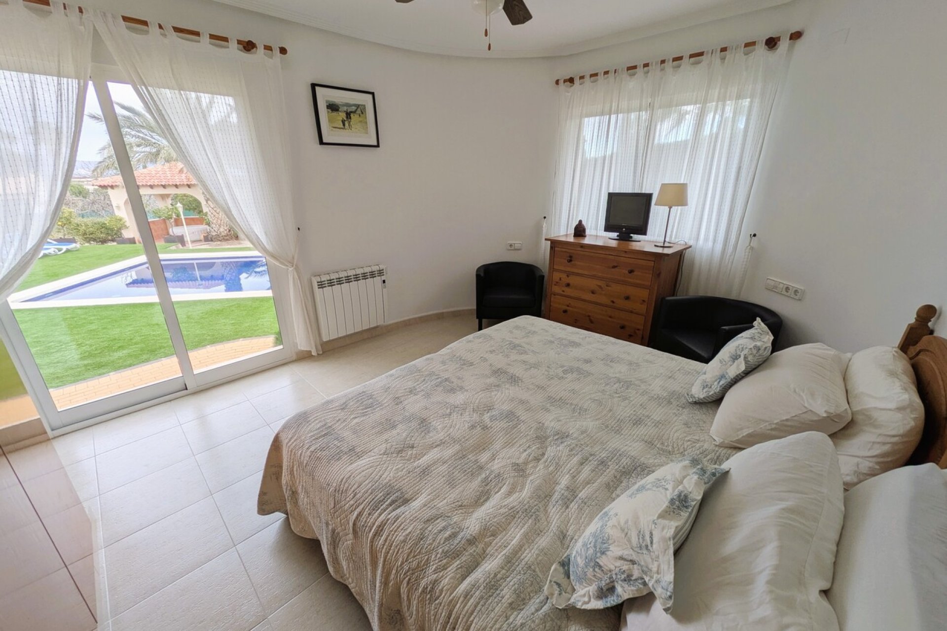 Resale - Villa -
Campos del Río