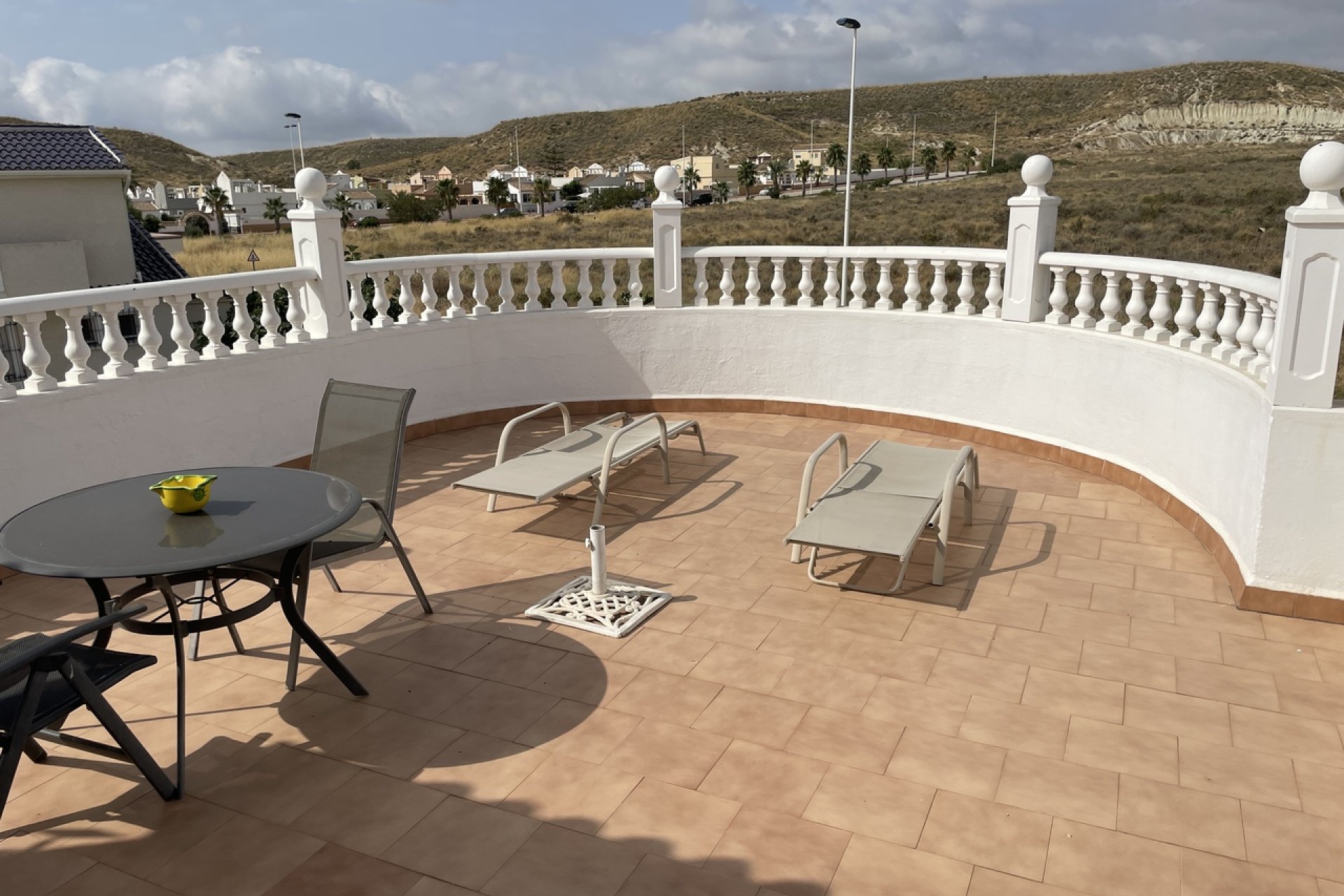 Resale - Villa -
Camposol - Inland