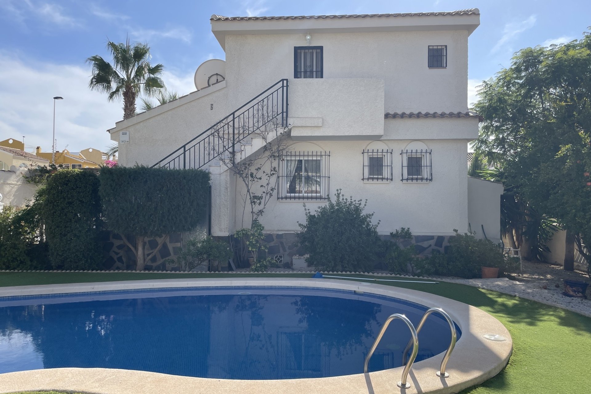 Resale - Villa -
Camposol - Inland