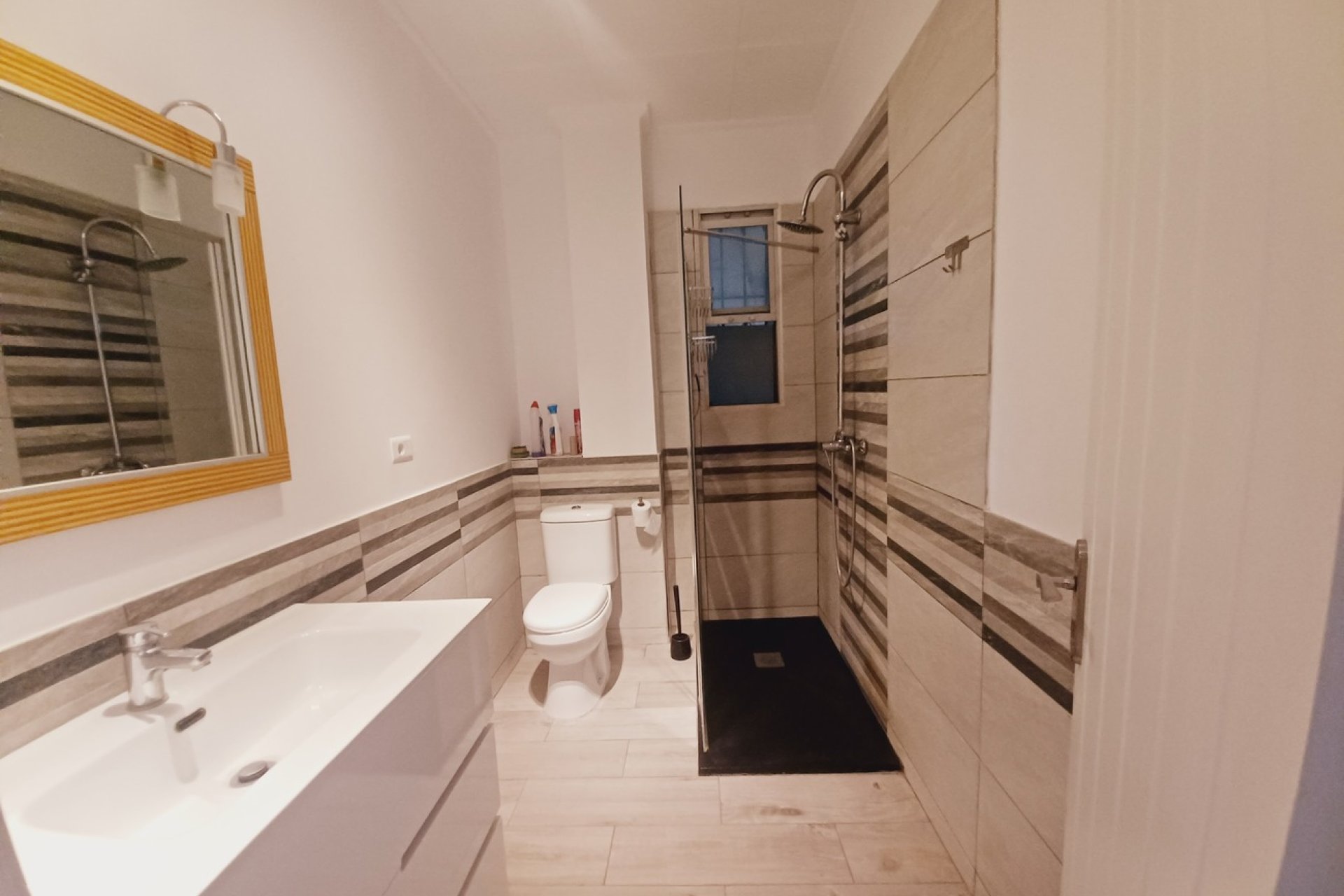 Resale - Villa -
Canadas De San Pedro - Inland