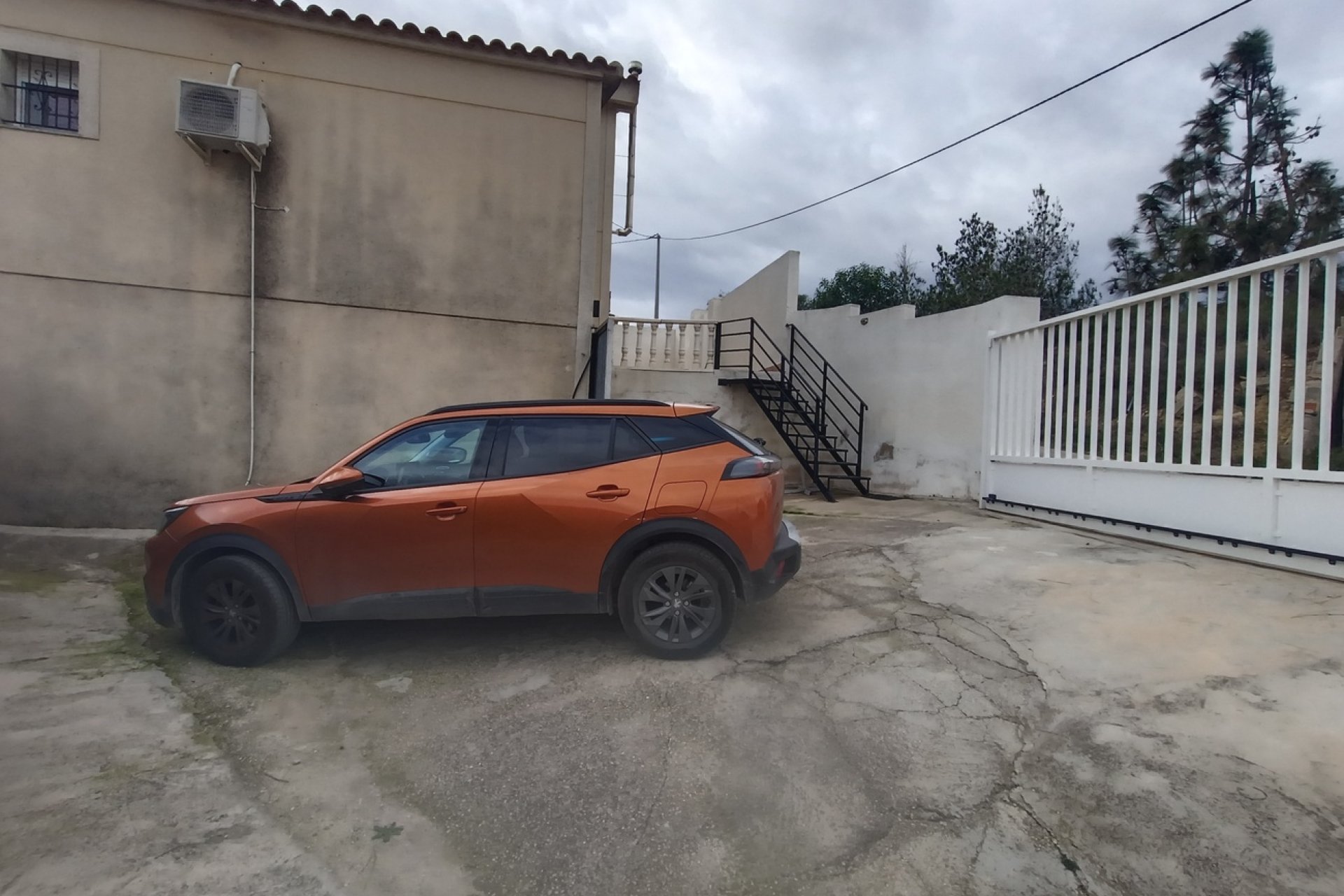 Resale - Villa -
Canadas De San Pedro - Inland