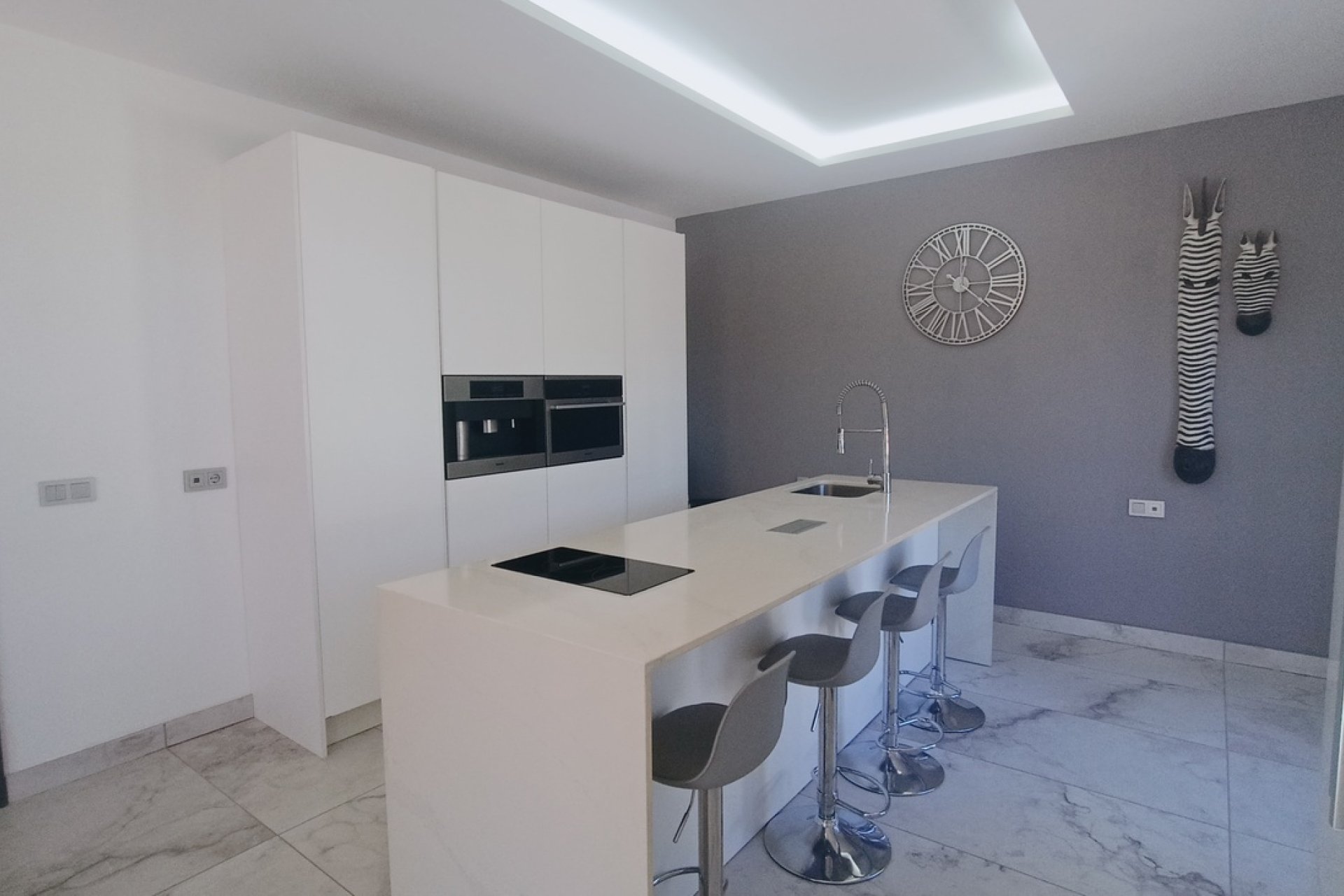 Resale - Villa -
Canadas De San Pedro - Inland