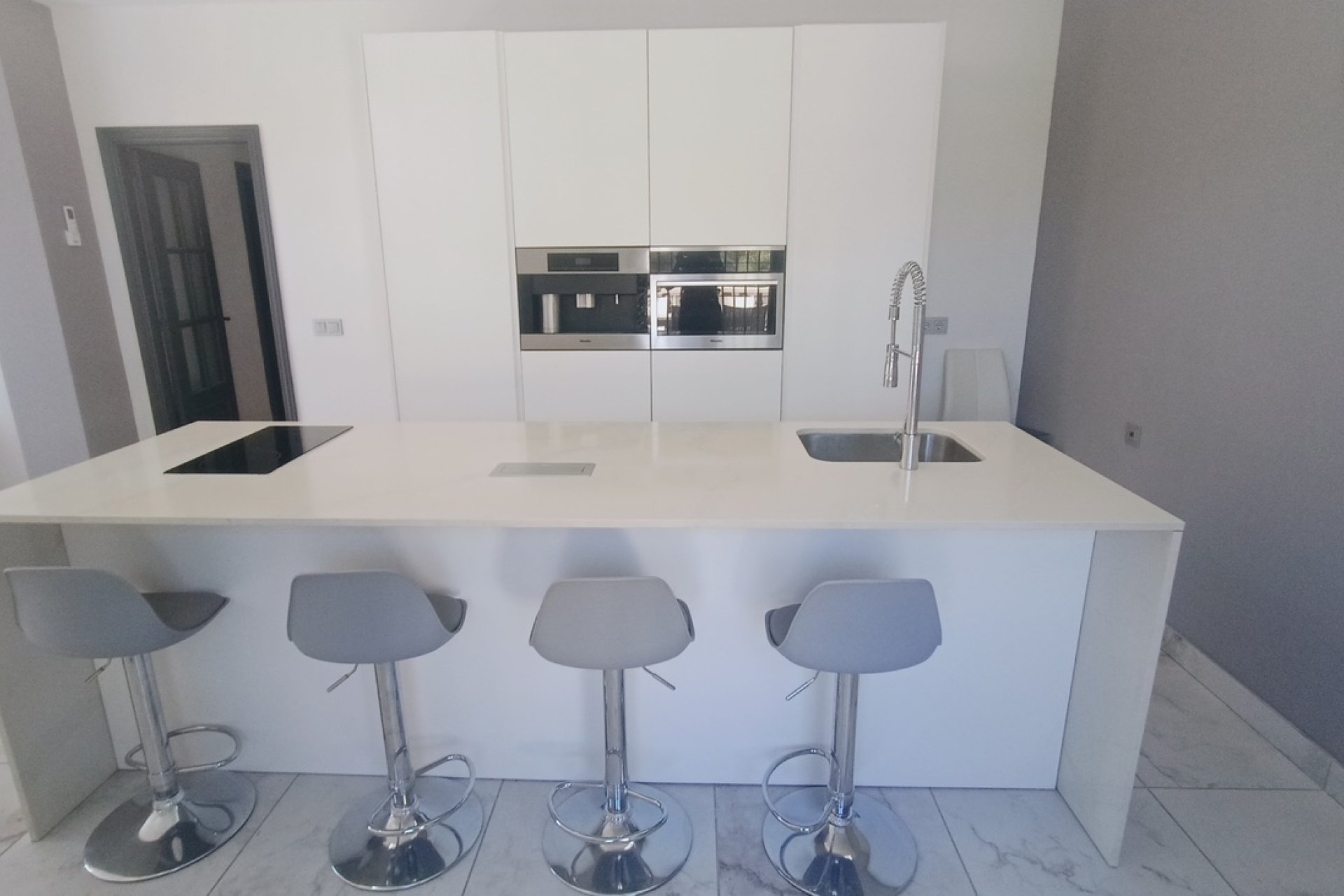 Resale - Villa -
Canadas De San Pedro - Inland