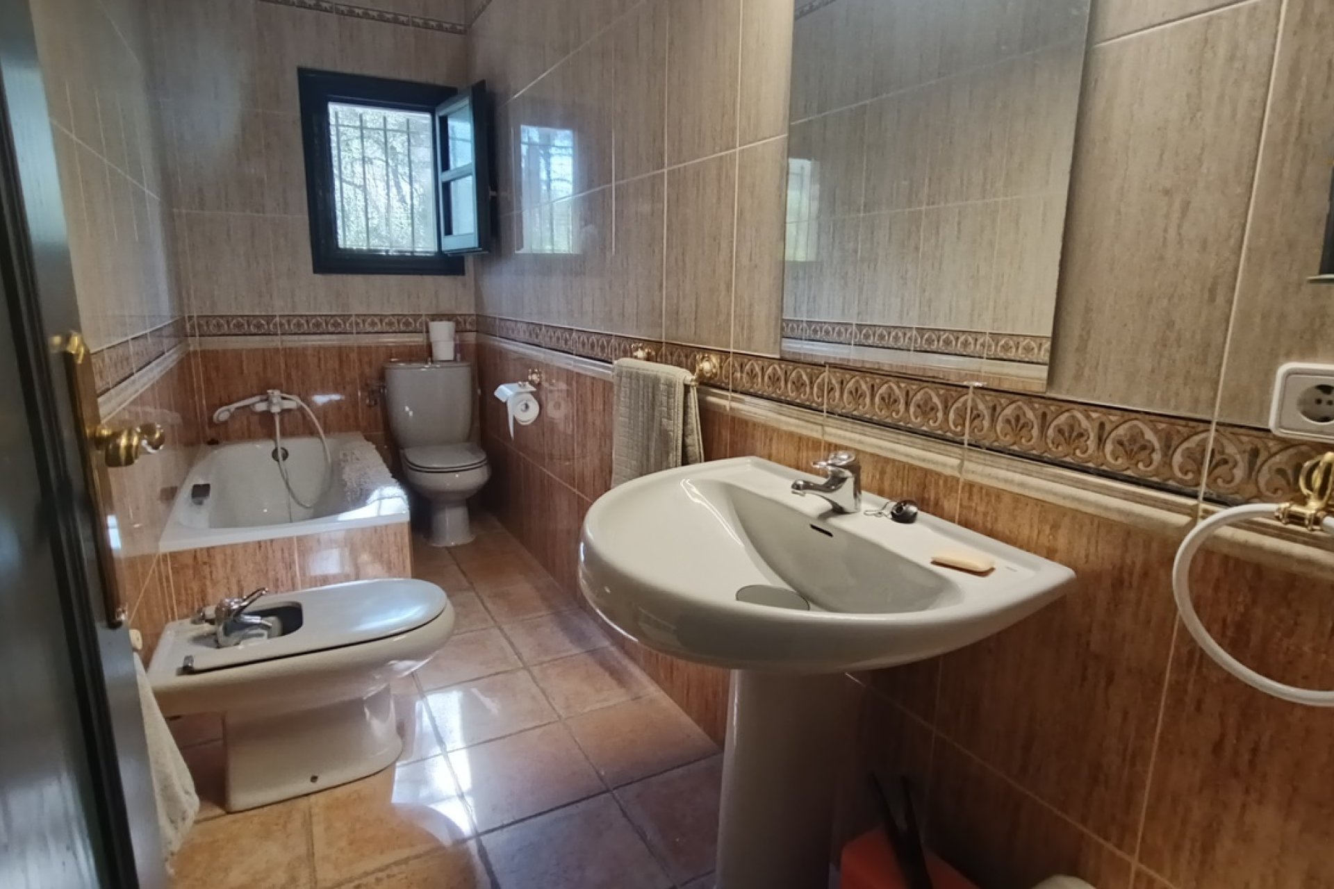 Resale - Villa -
Canadas De San Pedro - Inland