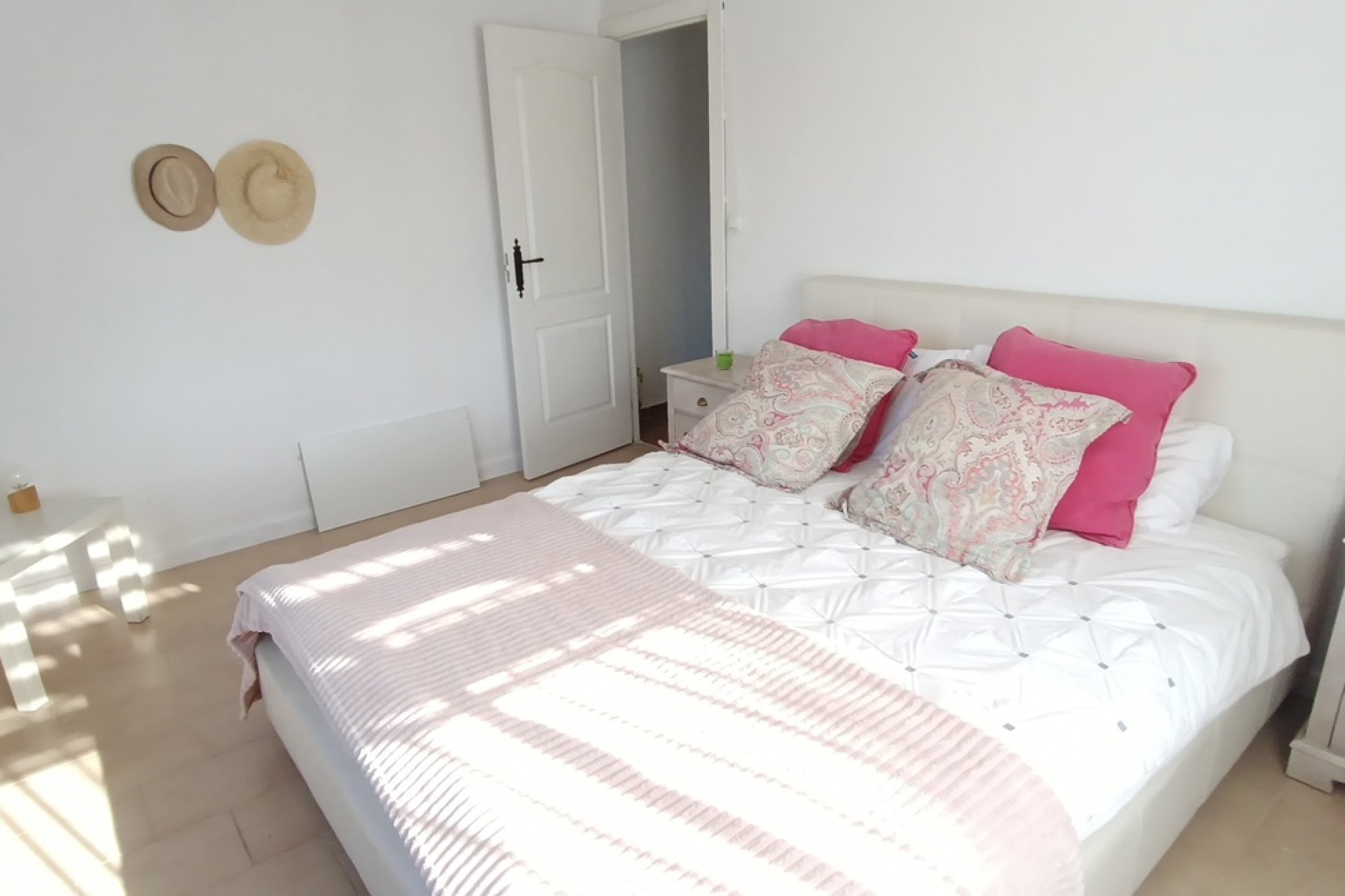 Resale - Villa -
Canadas De San Pedro - Inland