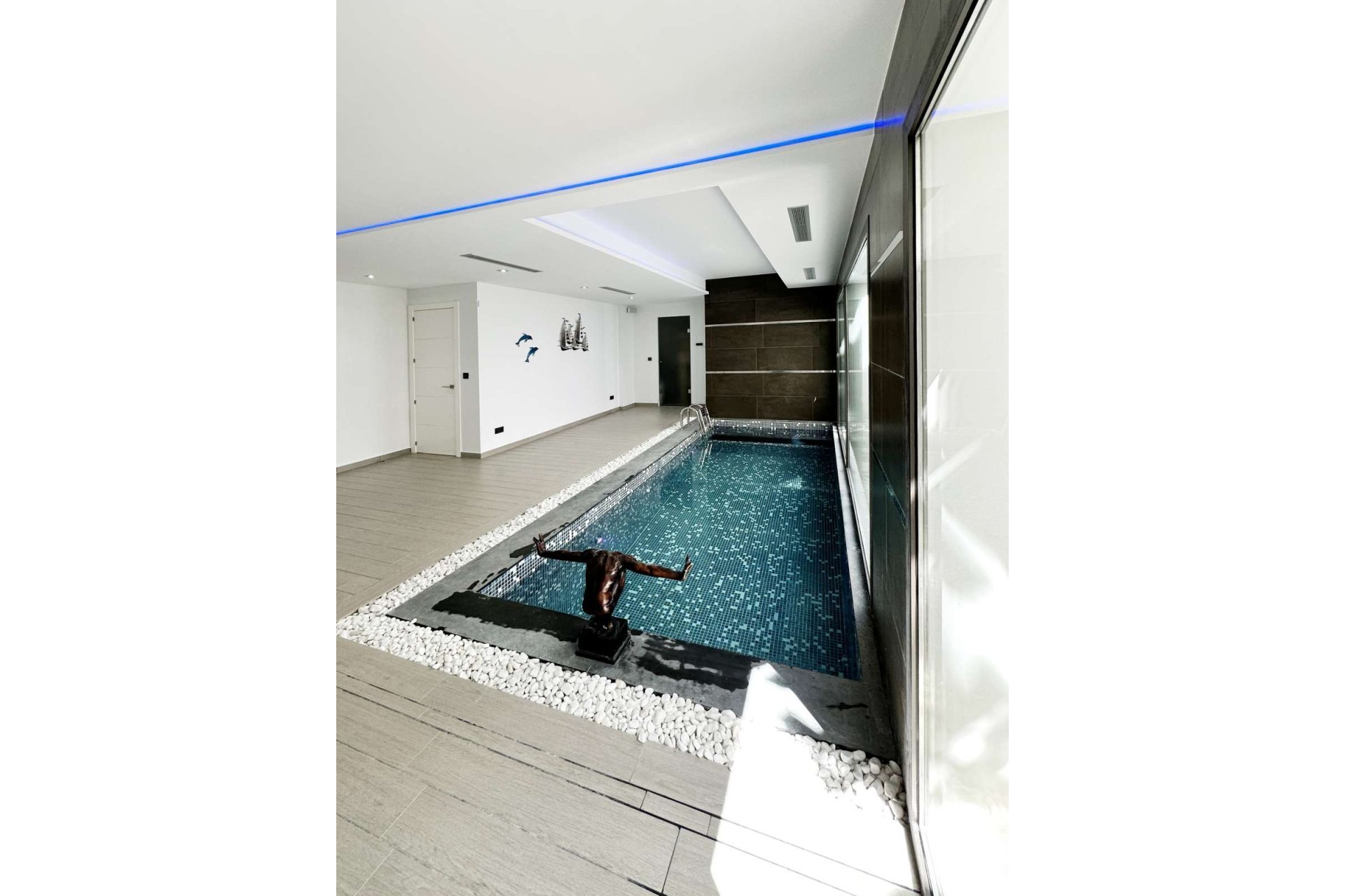 Resale - Villa -
Cansalades - Costa Blanca