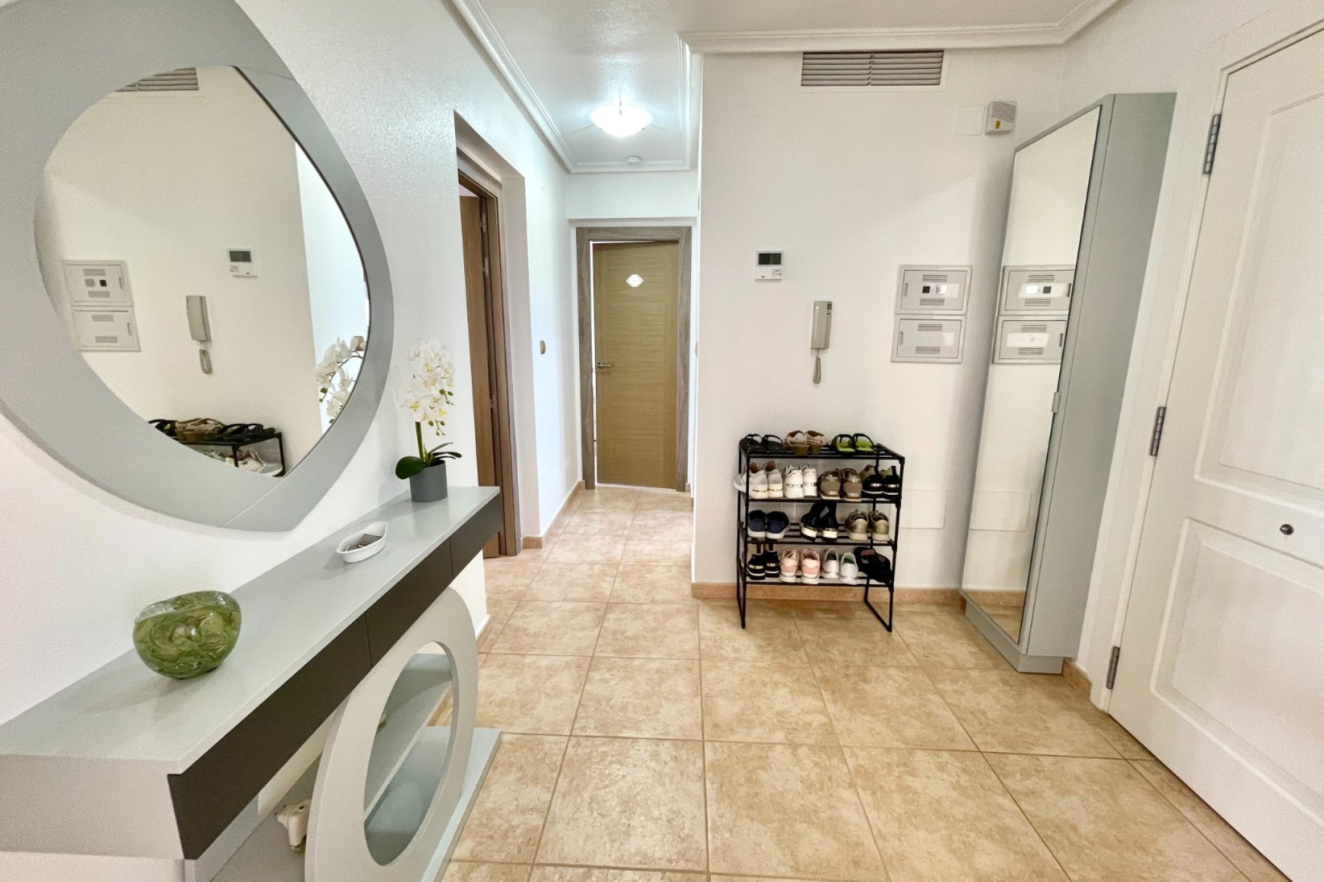 Resale - Villa -
Catral - Costa Blanca