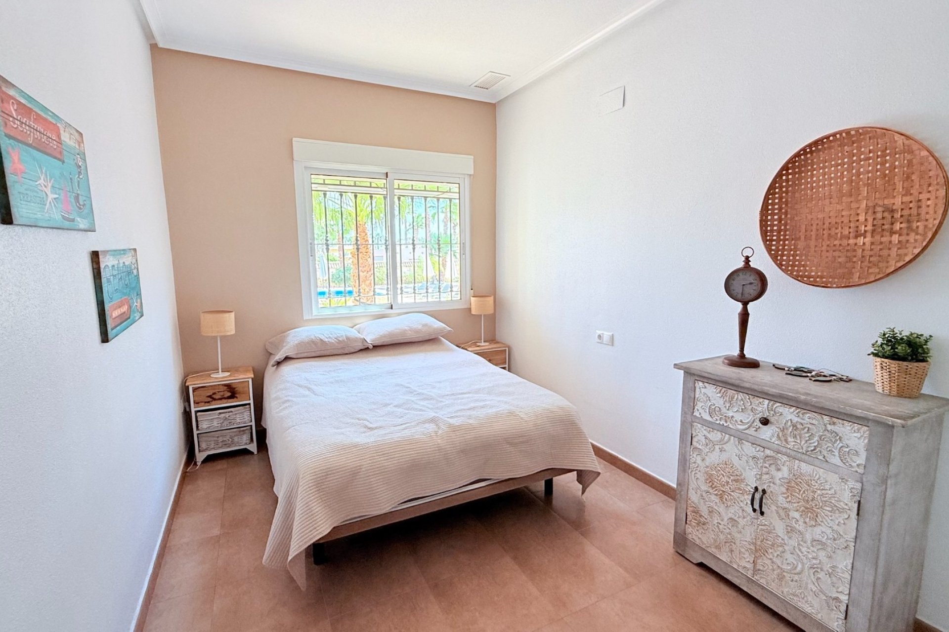 Resale - Villa -
Catral - Costa Blanca