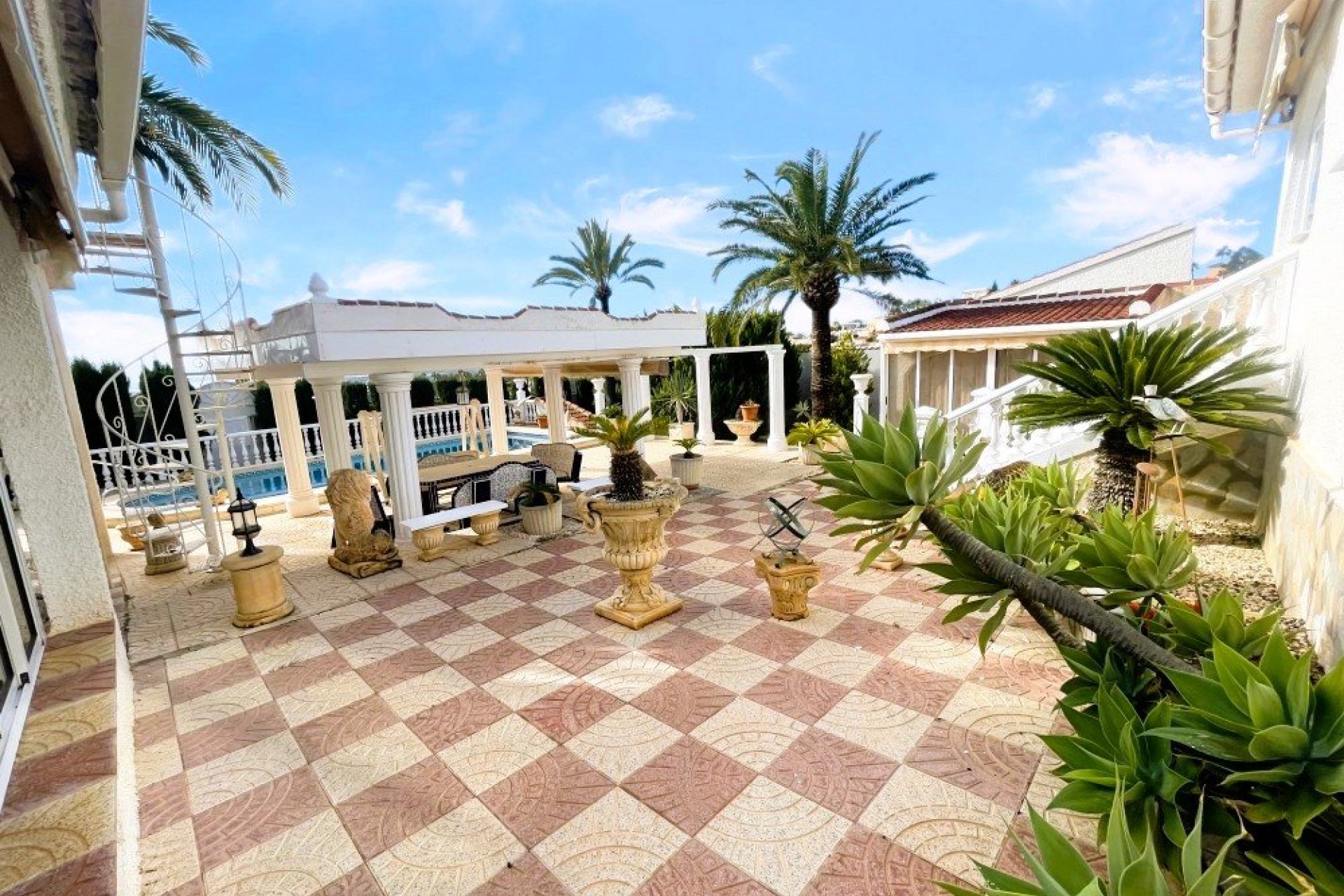 Resale - Villa -
Ciudad Quesada - Costa Blanca