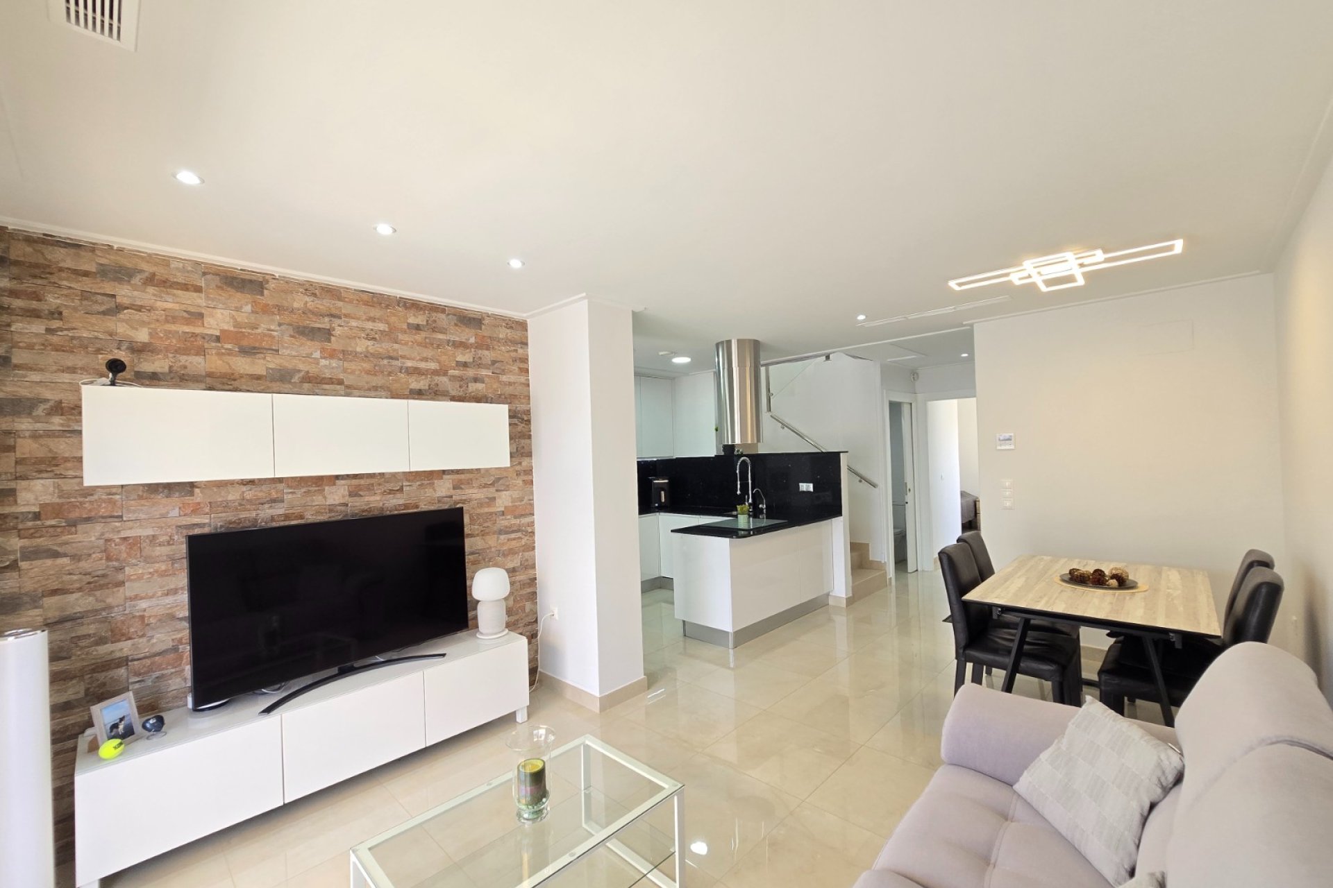 Resale - Villa -
Ciudad Quesada - Costa Blanca