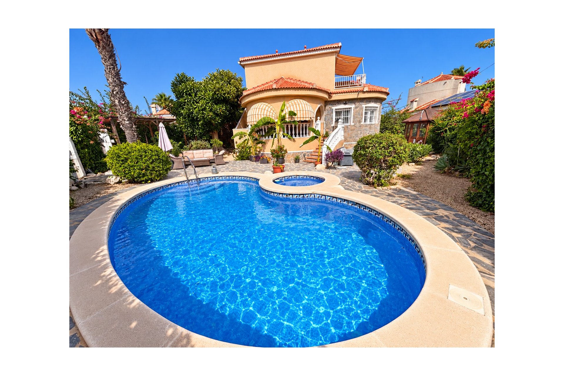 Resale - Villa -
Ciudad Quesada - Costa Blanca