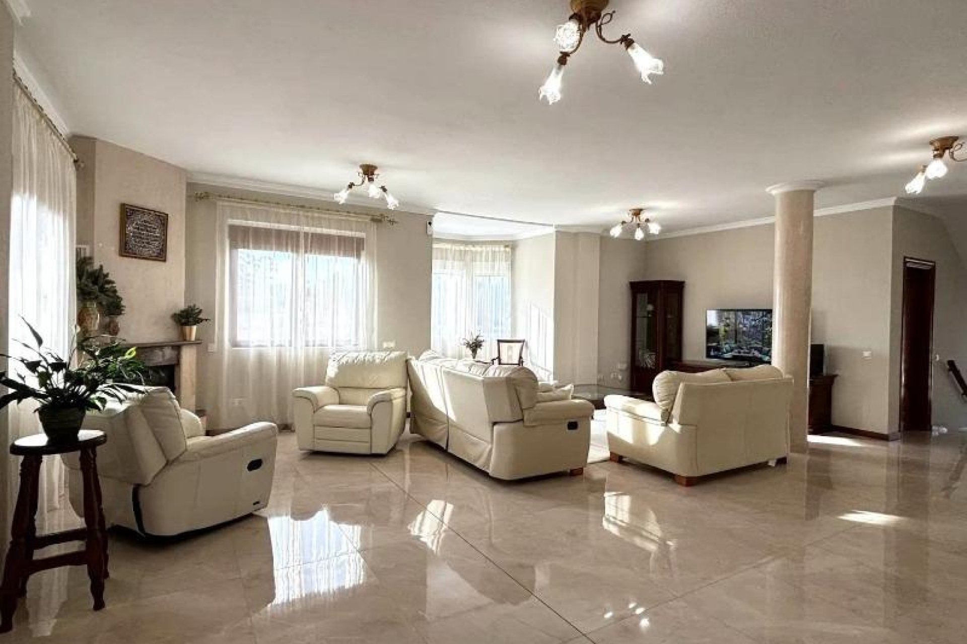 Resale - Villa -
Ciudad Quesada