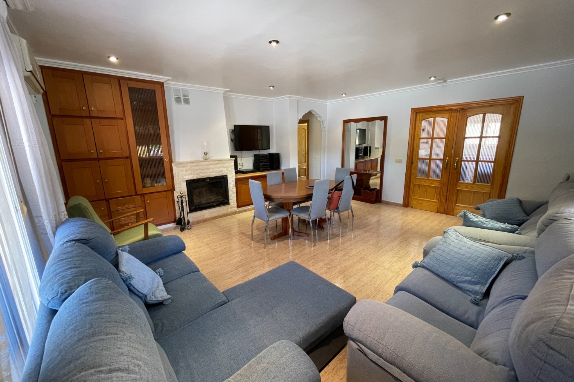 Resale - Villa -
Crevillent - Inland