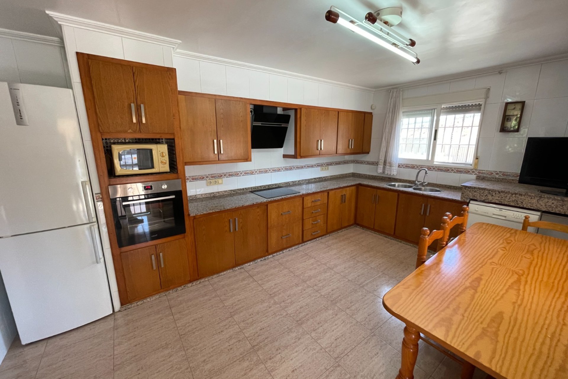 Resale - Villa -
Crevillent - Inland