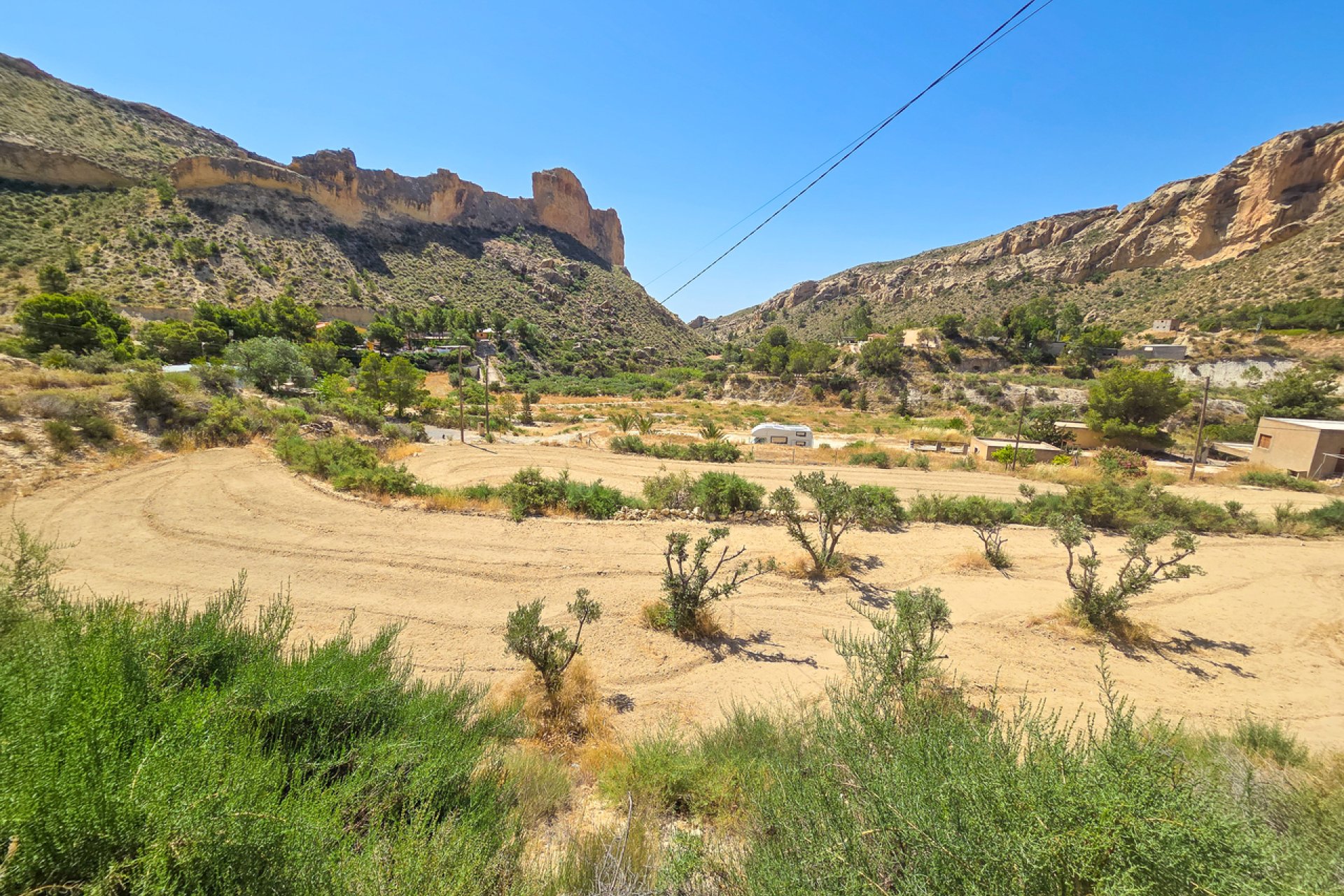 Resale - Villa -
Crevillent - Inland