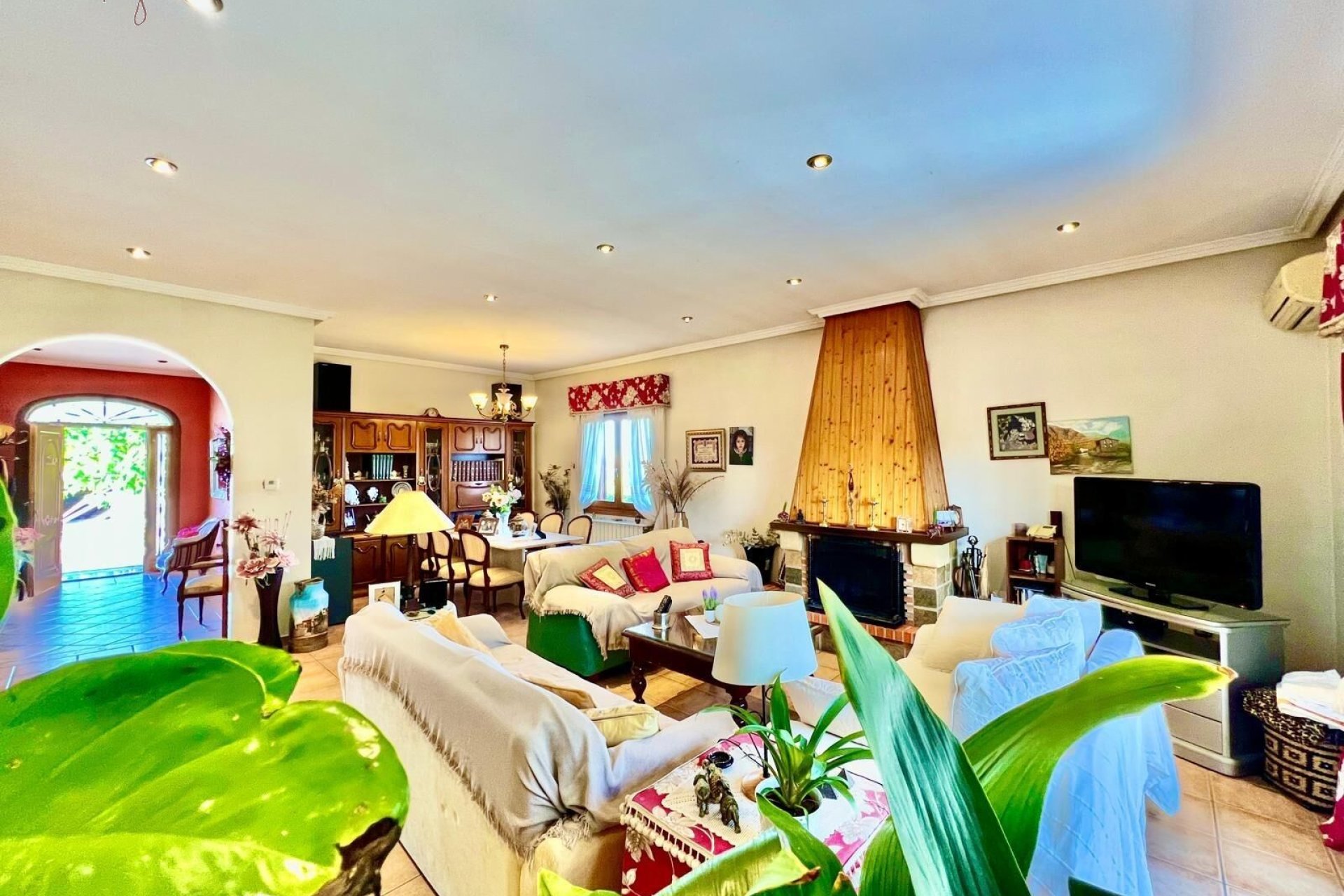 Resale - Villa -
Daya Vieja - Costa Blanca Sur