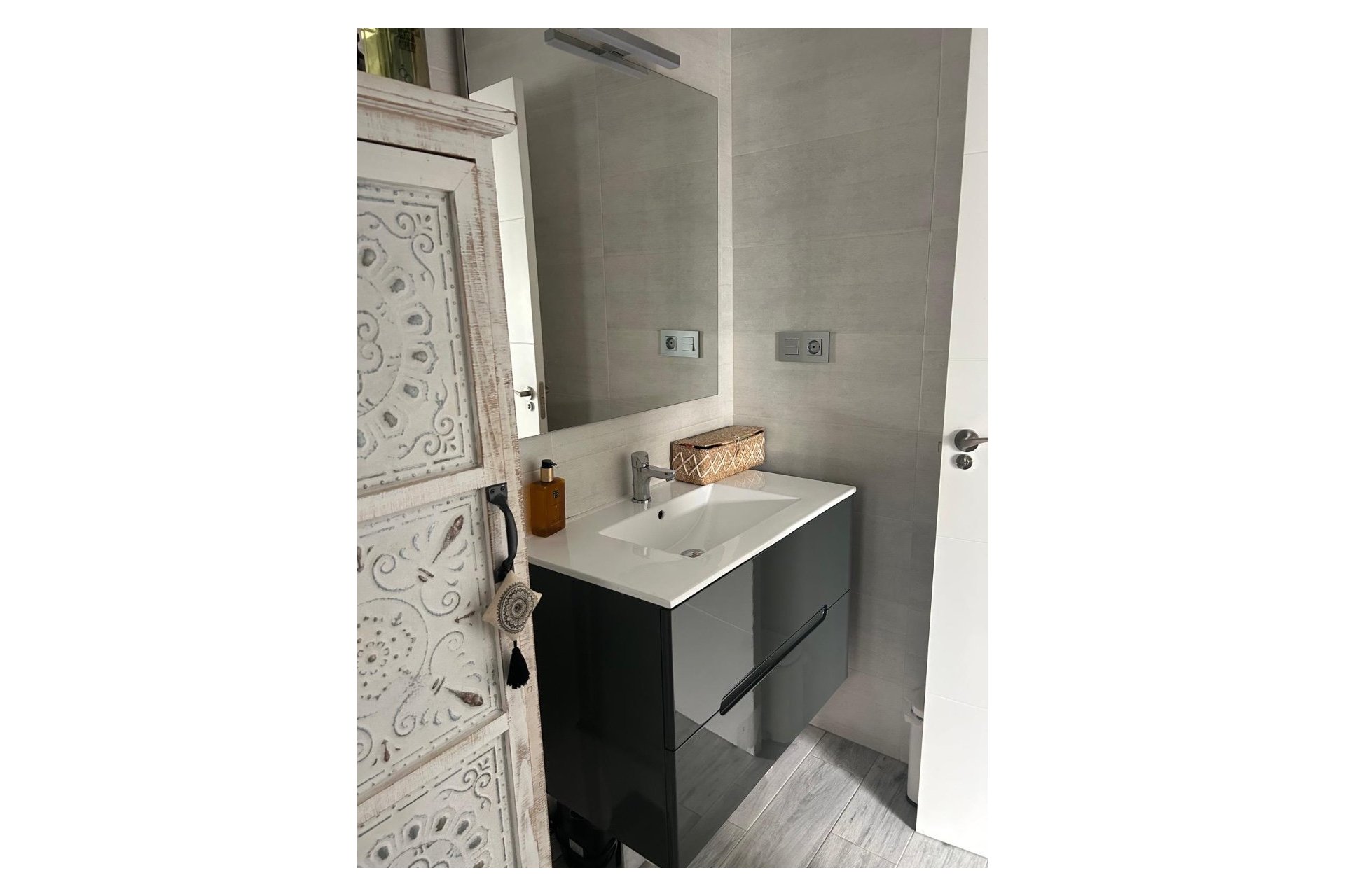 Resale - Villa -
Daya Vieja - Costa Blanca