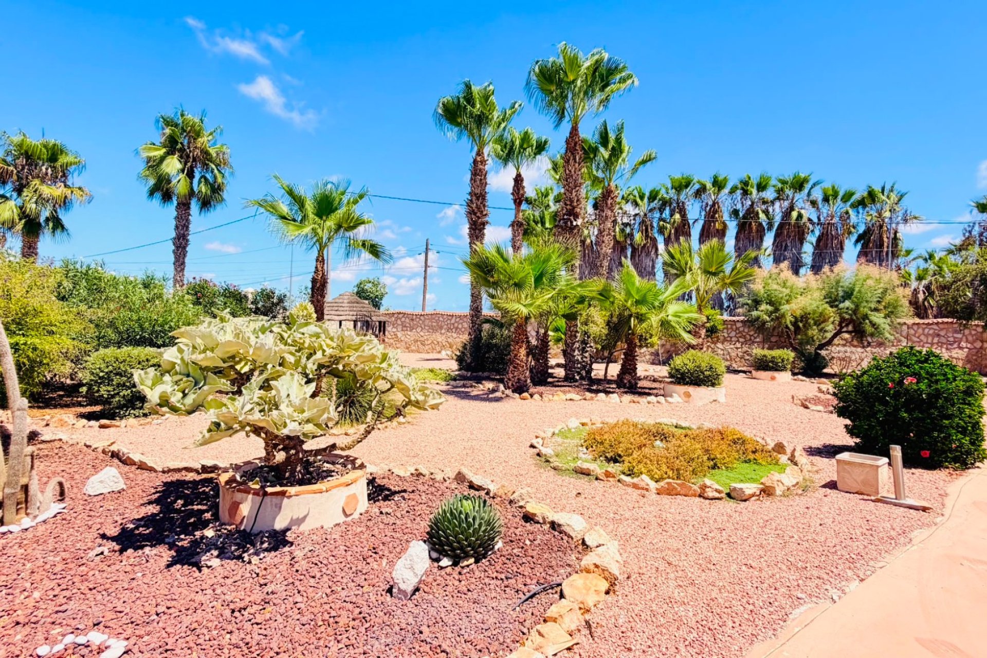 Resale - Villa -
Daya Vieja - Costa Blanca