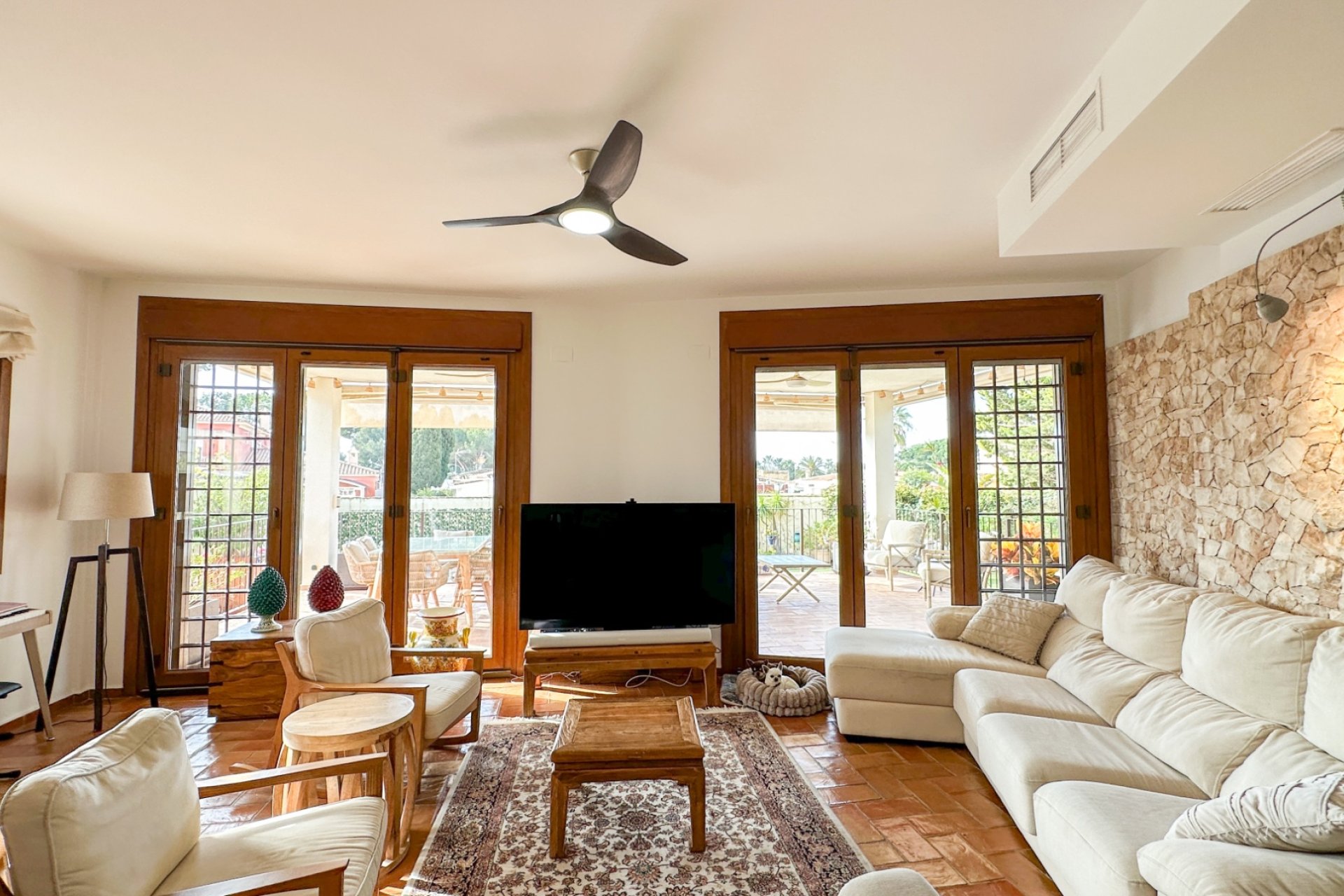 Resale - Villa -
Dehesa de Campoamor - Costa Blanca