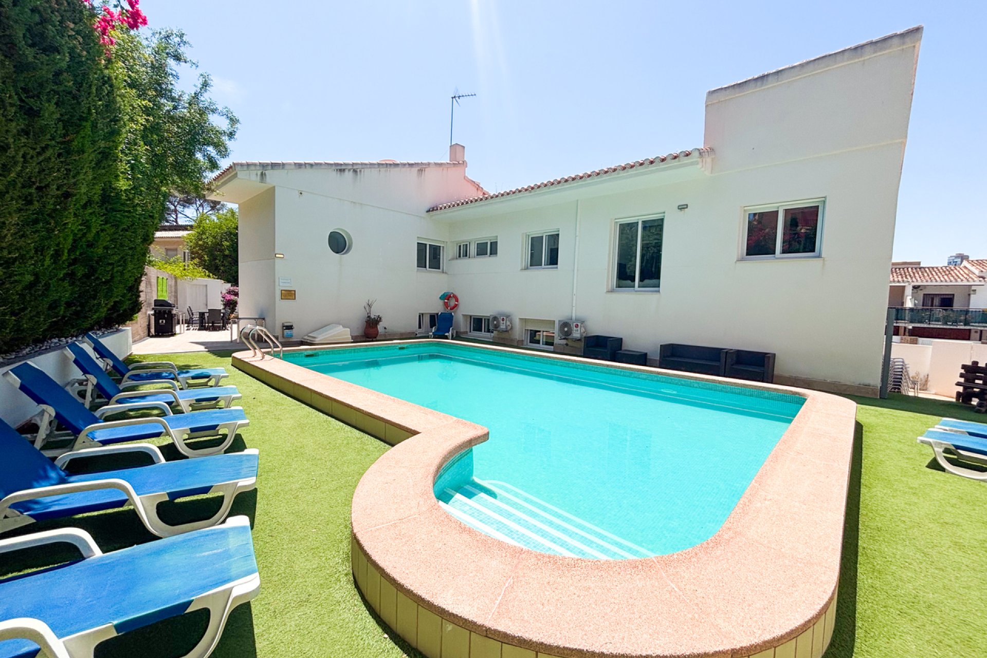 Resale - Villa -
Dehesa de Campoamor - Costa Blanca