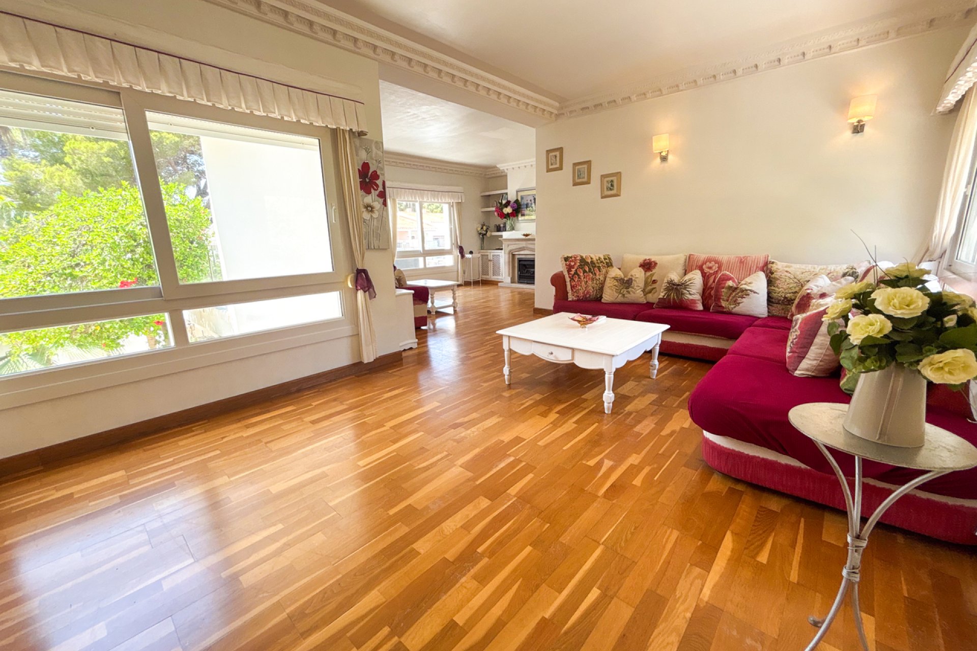 Resale - Villa -
Dehesa de Campoamor - Costa Blanca