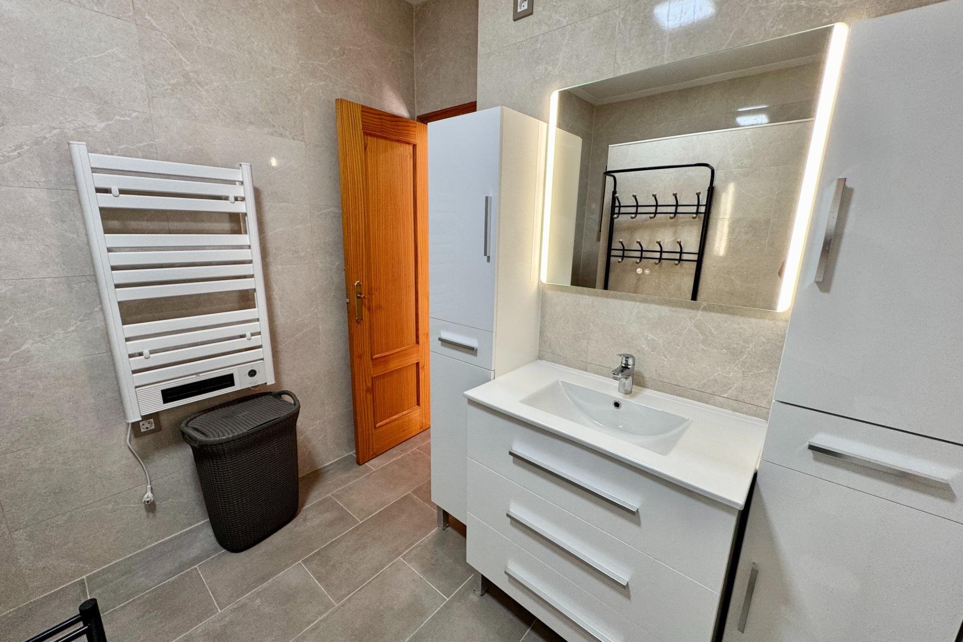 Resale - Villa -
Dolores - Cmno. Escorredor