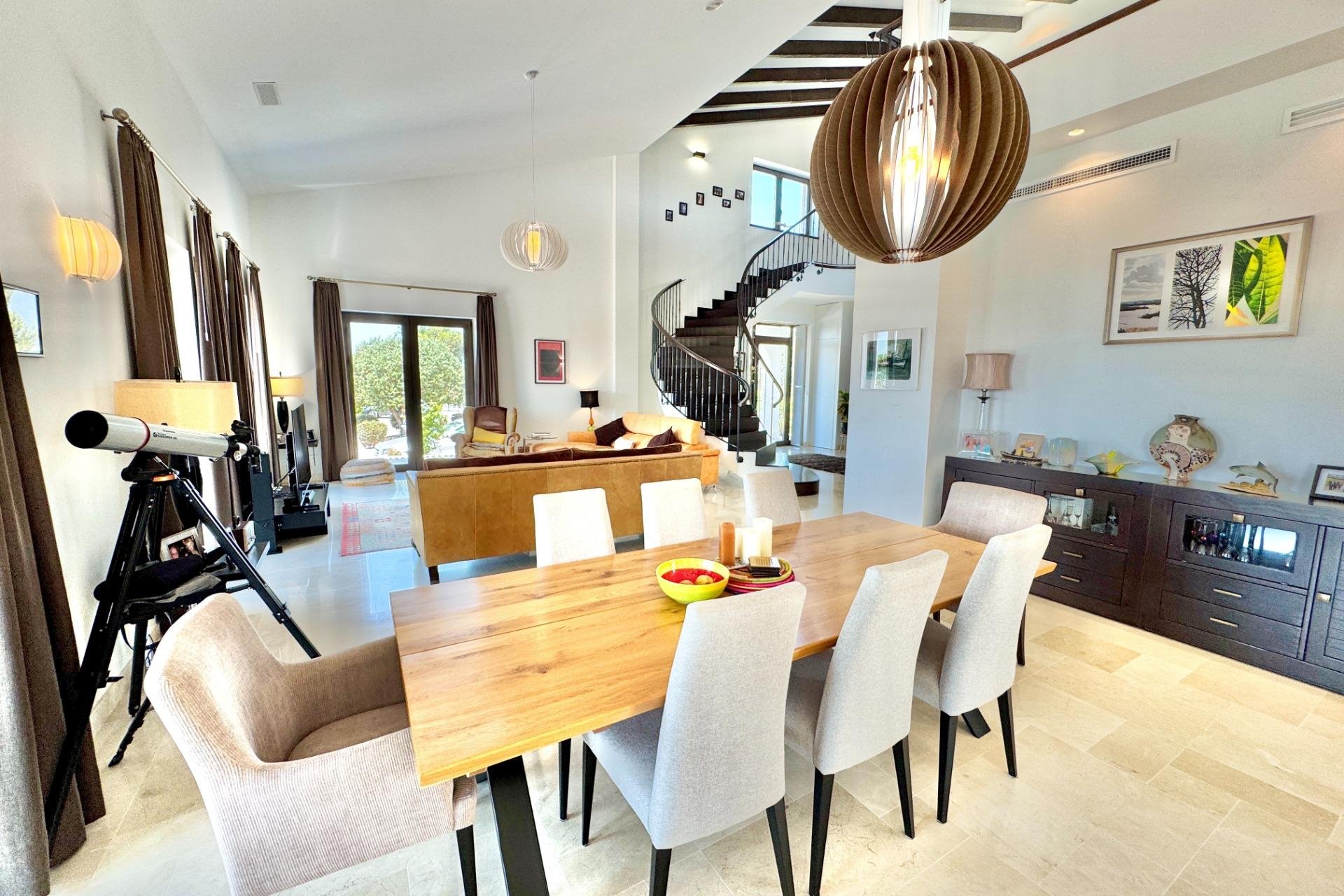 Resale - Villa -
Dolores - Comunidad Valenciana
