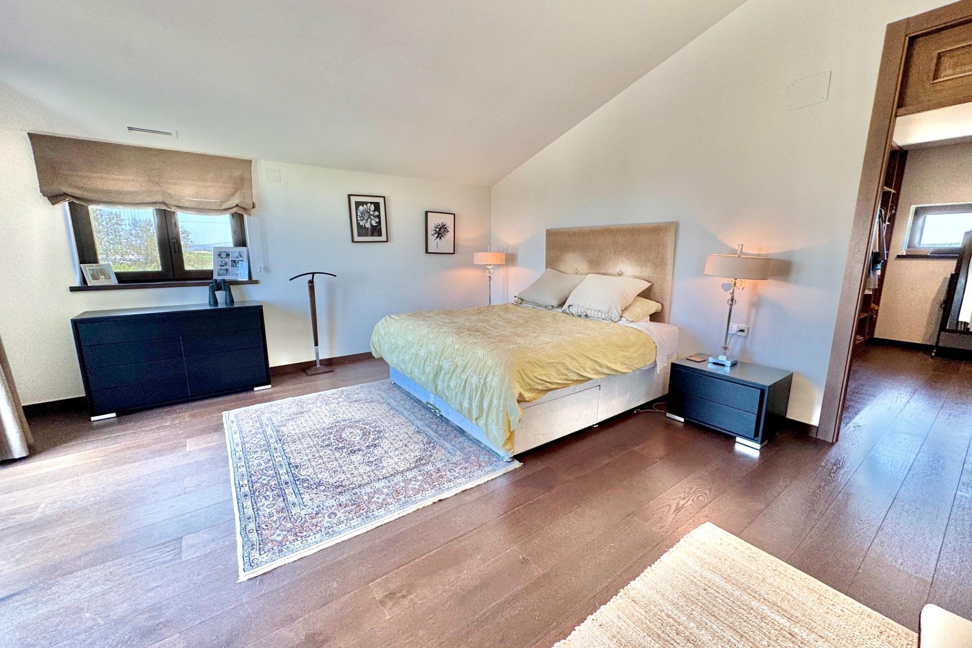 Resale - Villa -
Dolores - Comunidad Valenciana