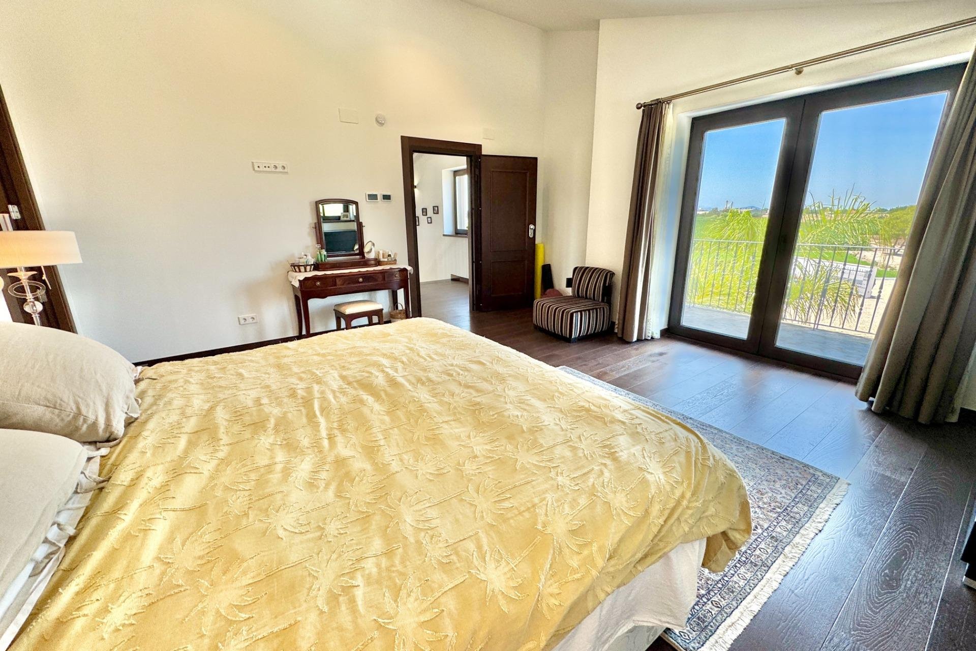 Resale - Villa -
Dolores - Comunidad Valenciana