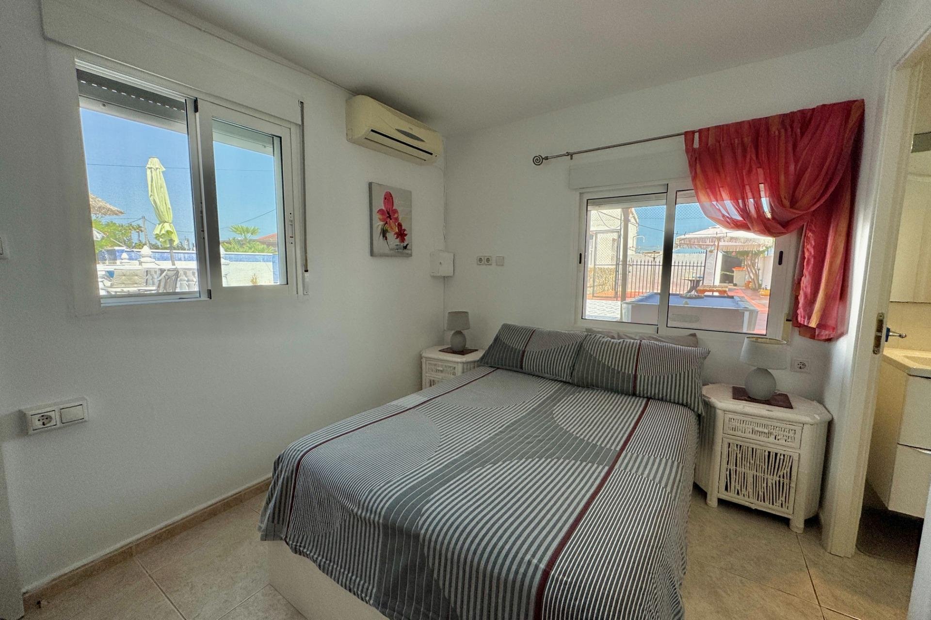 Resale - Villa -
Dolores - Comunidad Valenciana