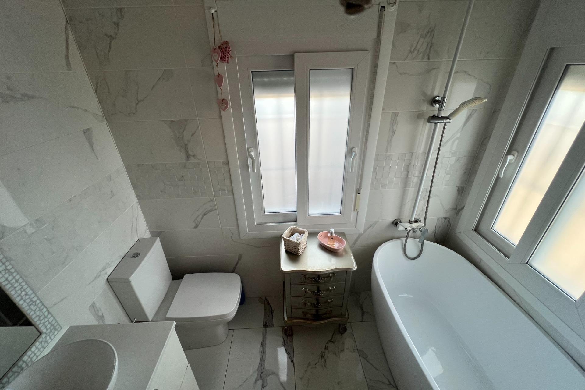 Resale - Villa -
Dolores - Comunidad Valenciana