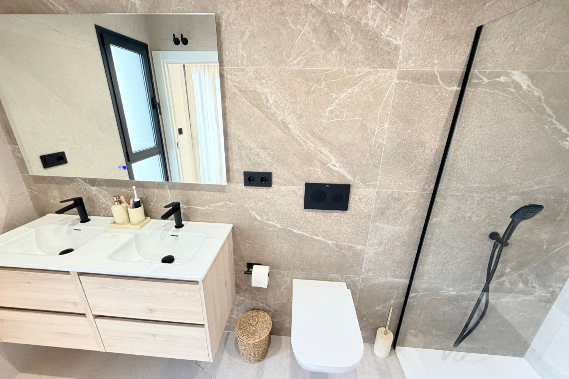 Resale - Villa -
Dolores - Costa Blanca