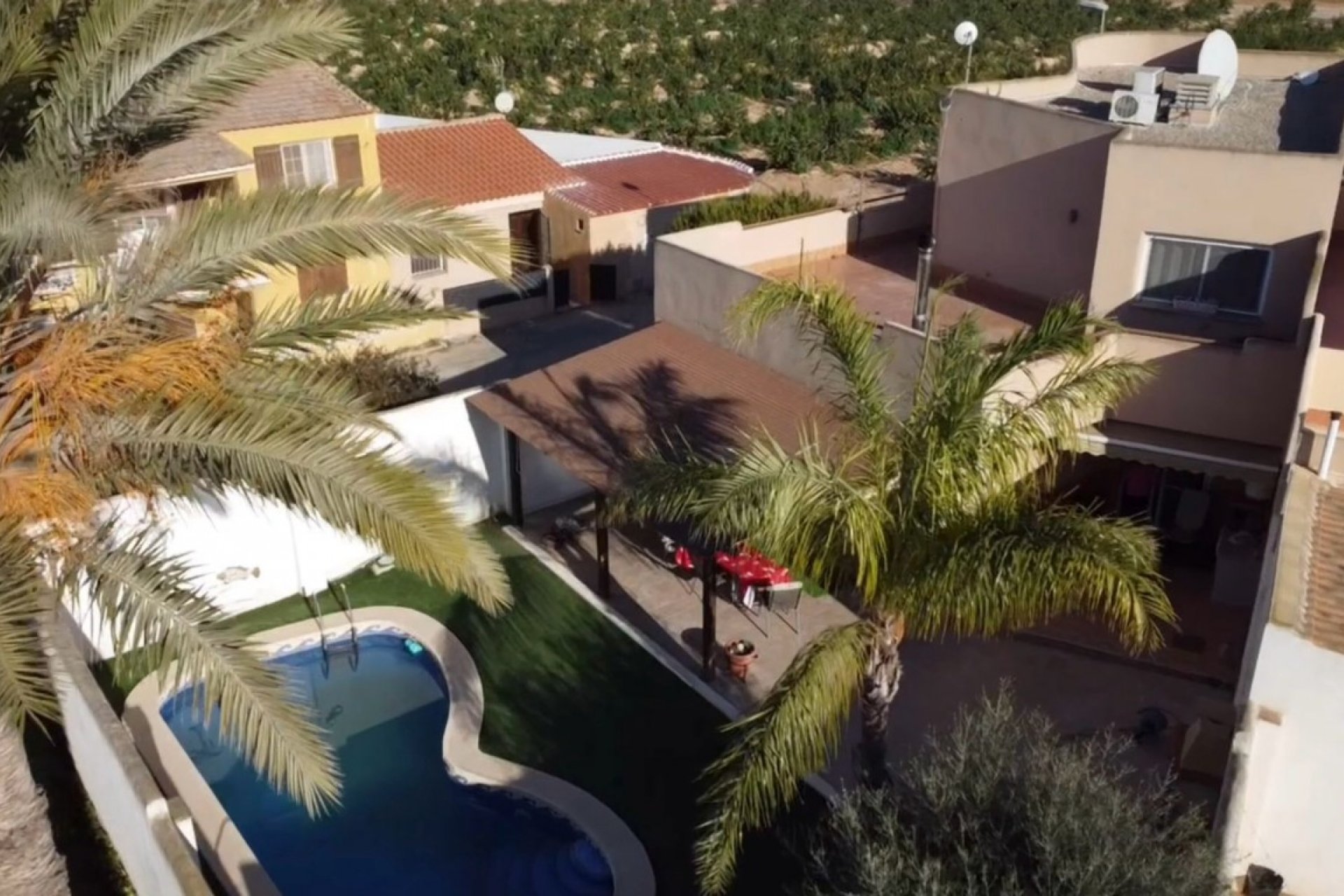 Resale - Villa -
Dolores de Pacheco - Inland