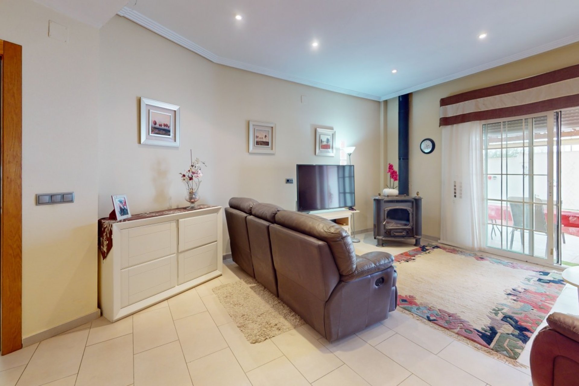 Resale - Villa -
Dolores de Pacheco - Inland