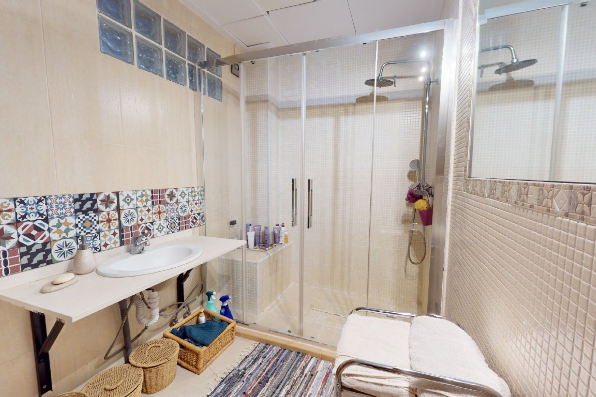 Resale - Villa -
Dolores de Pacheco - Inland