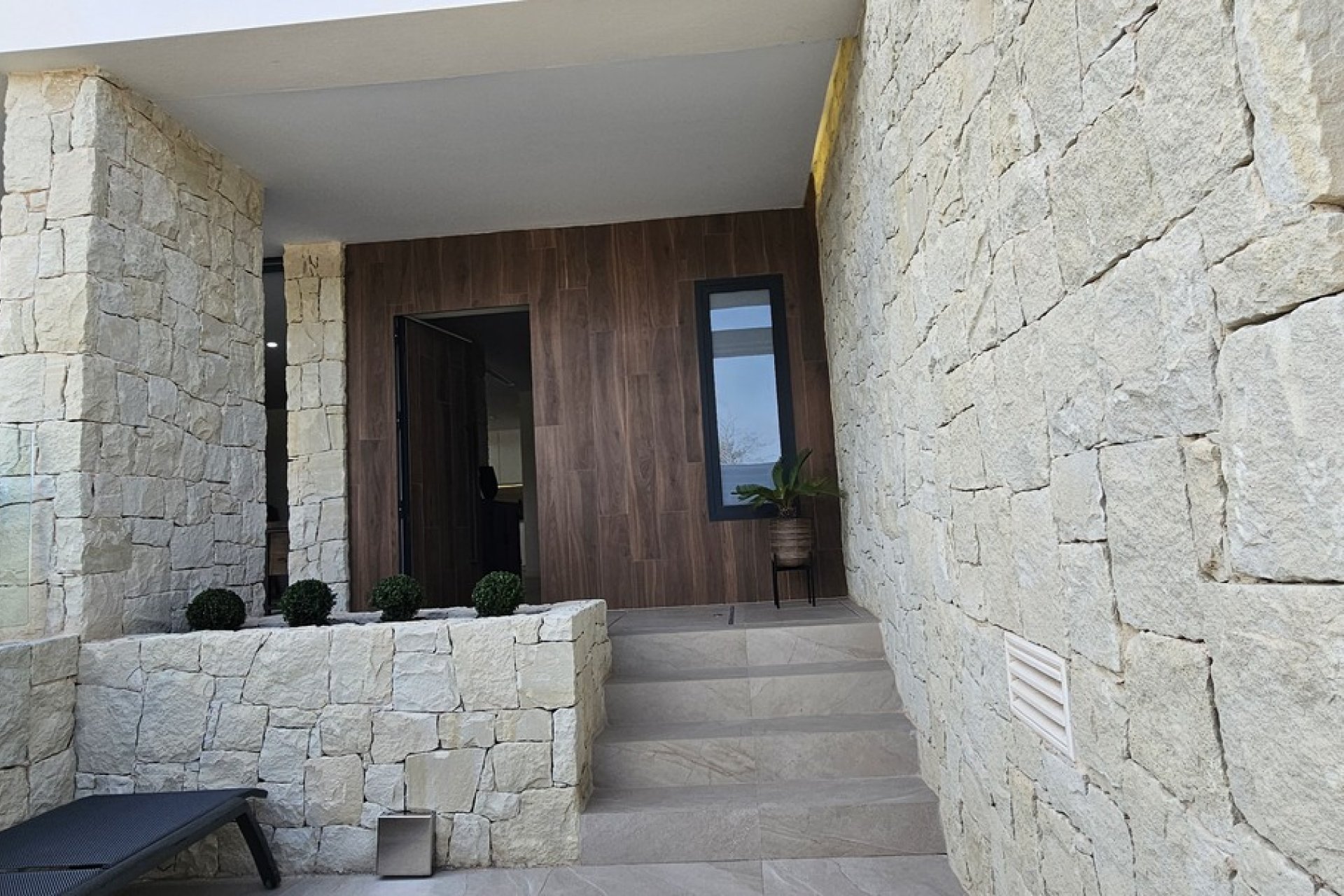 Resale - Villa -
Dolores - Sector 4