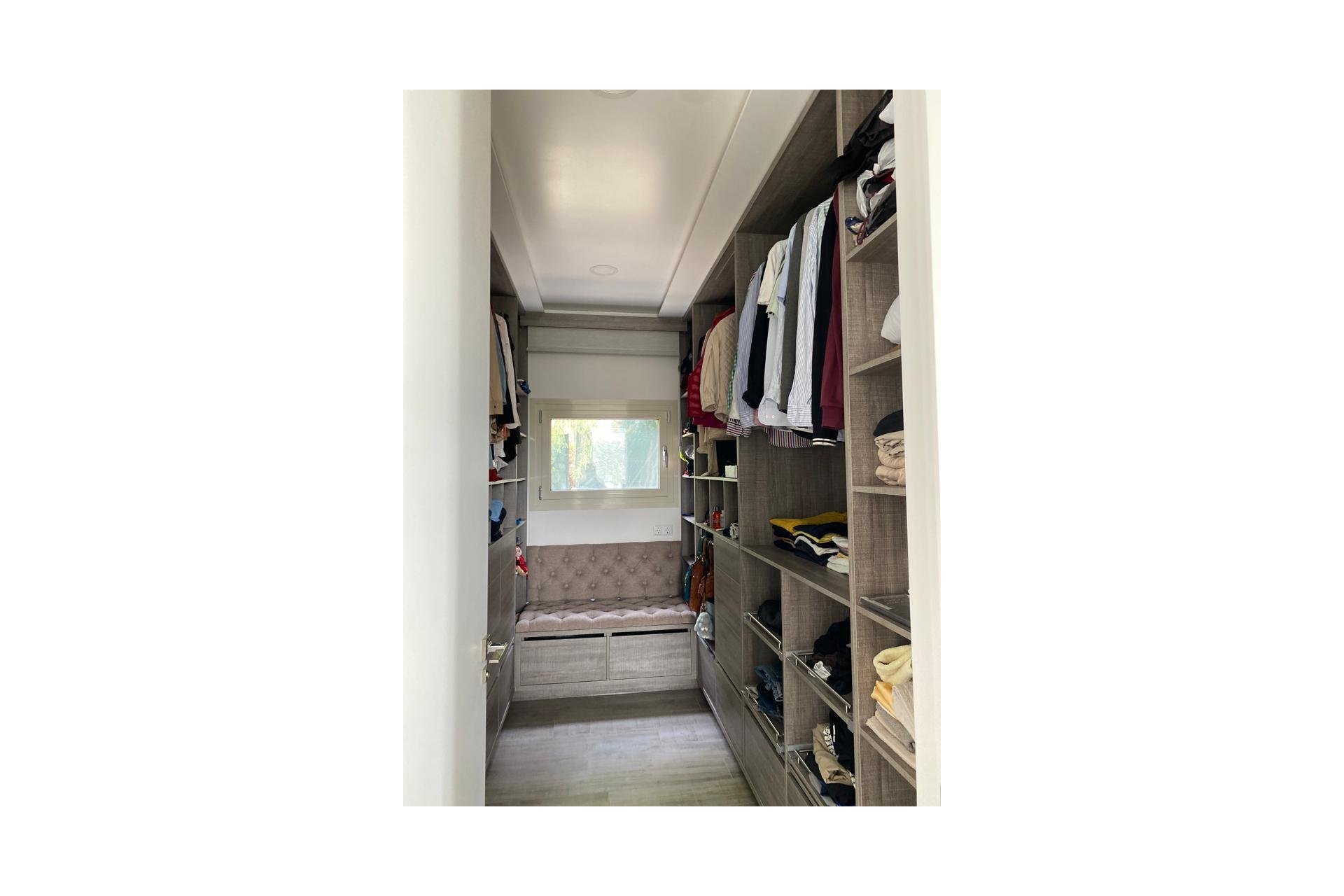 Resale - Villa -
El Campello - Costa Blanca