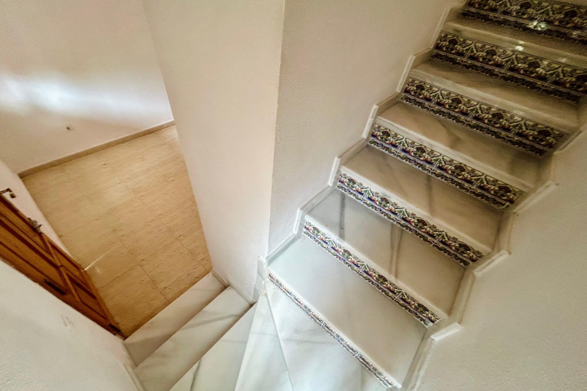 Resale - Villa -
El Chaparral - Inland