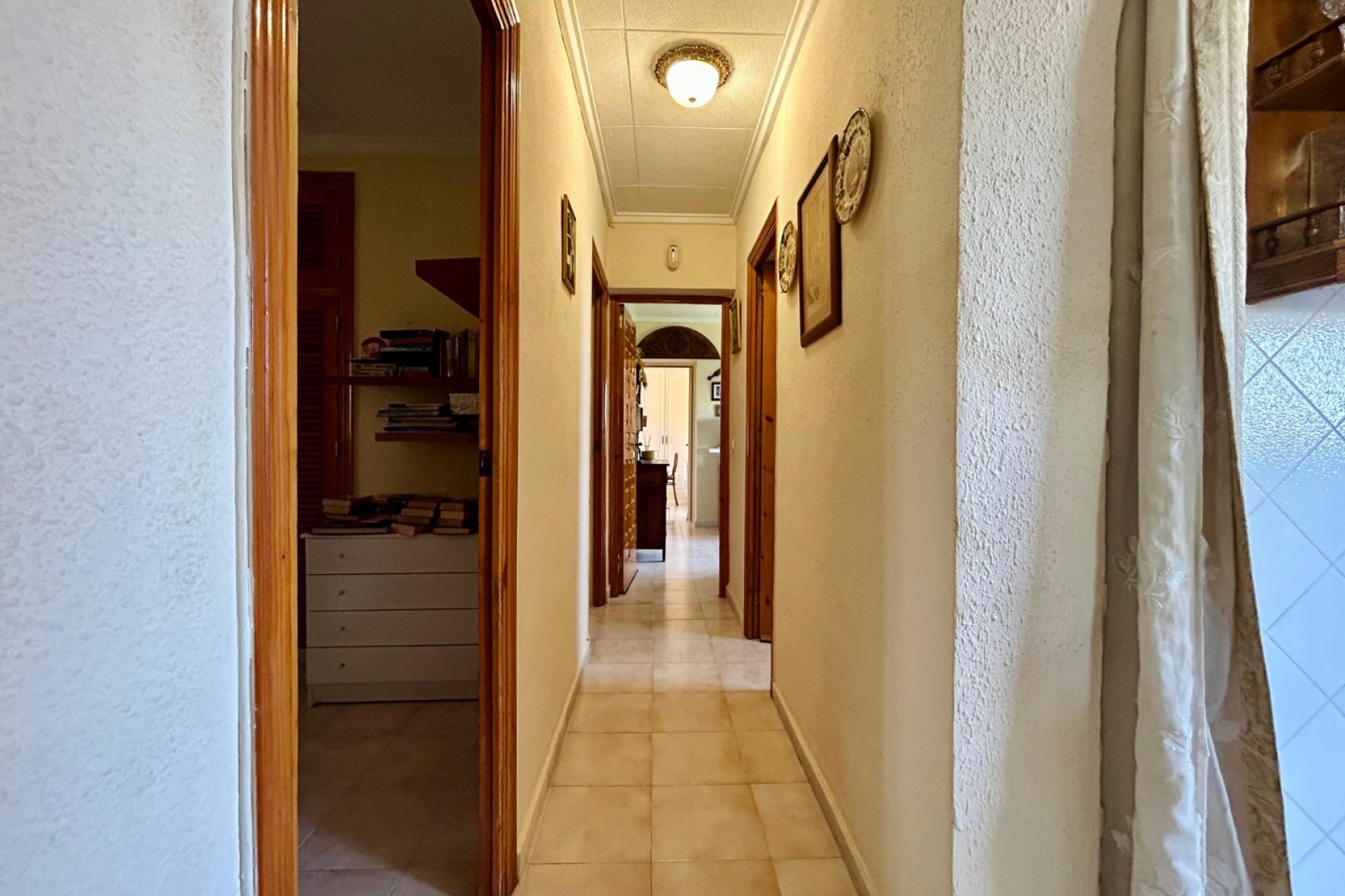 Resale - Villa -
El Chaparral - Inland