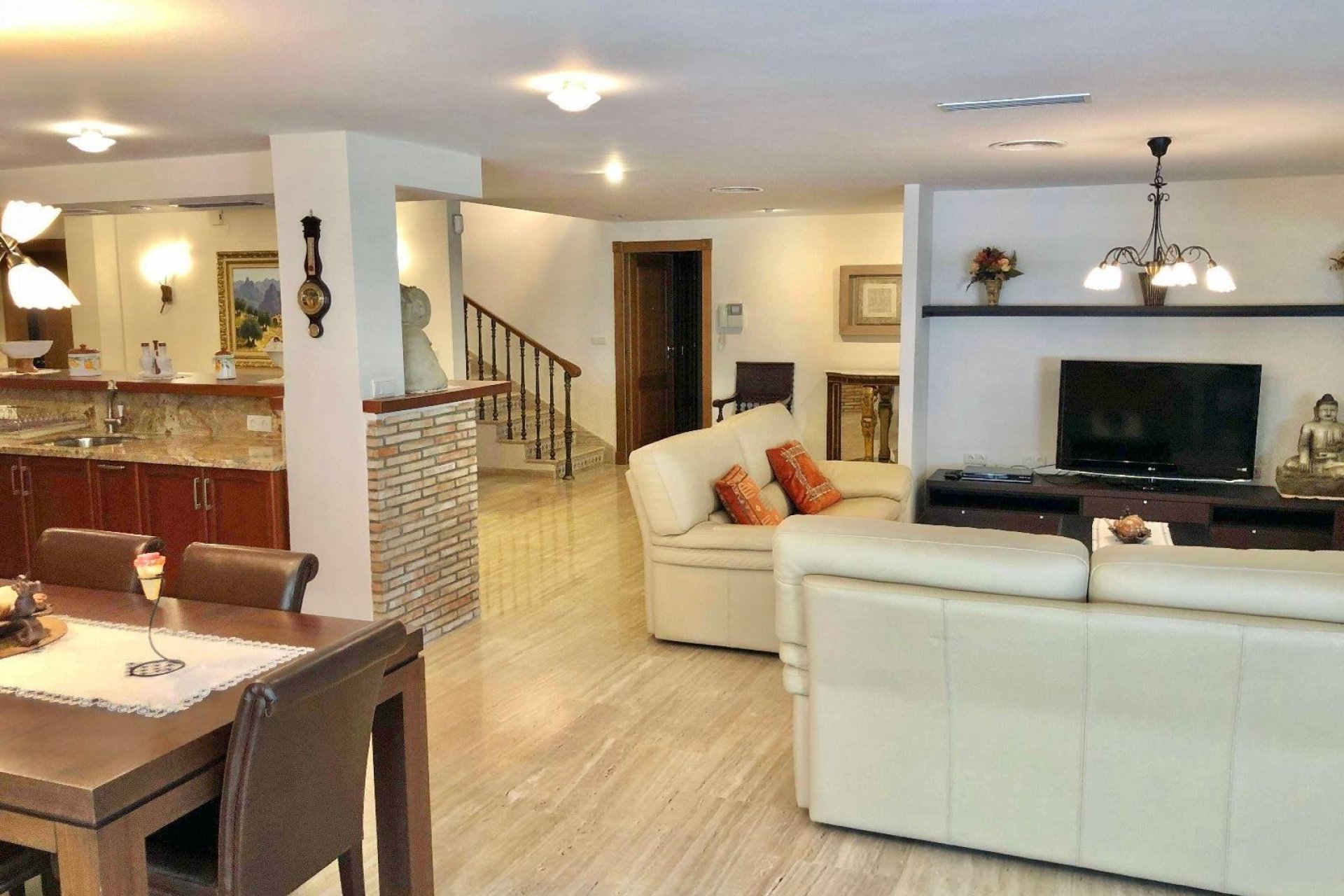 Resale - Villa -
El Palmar