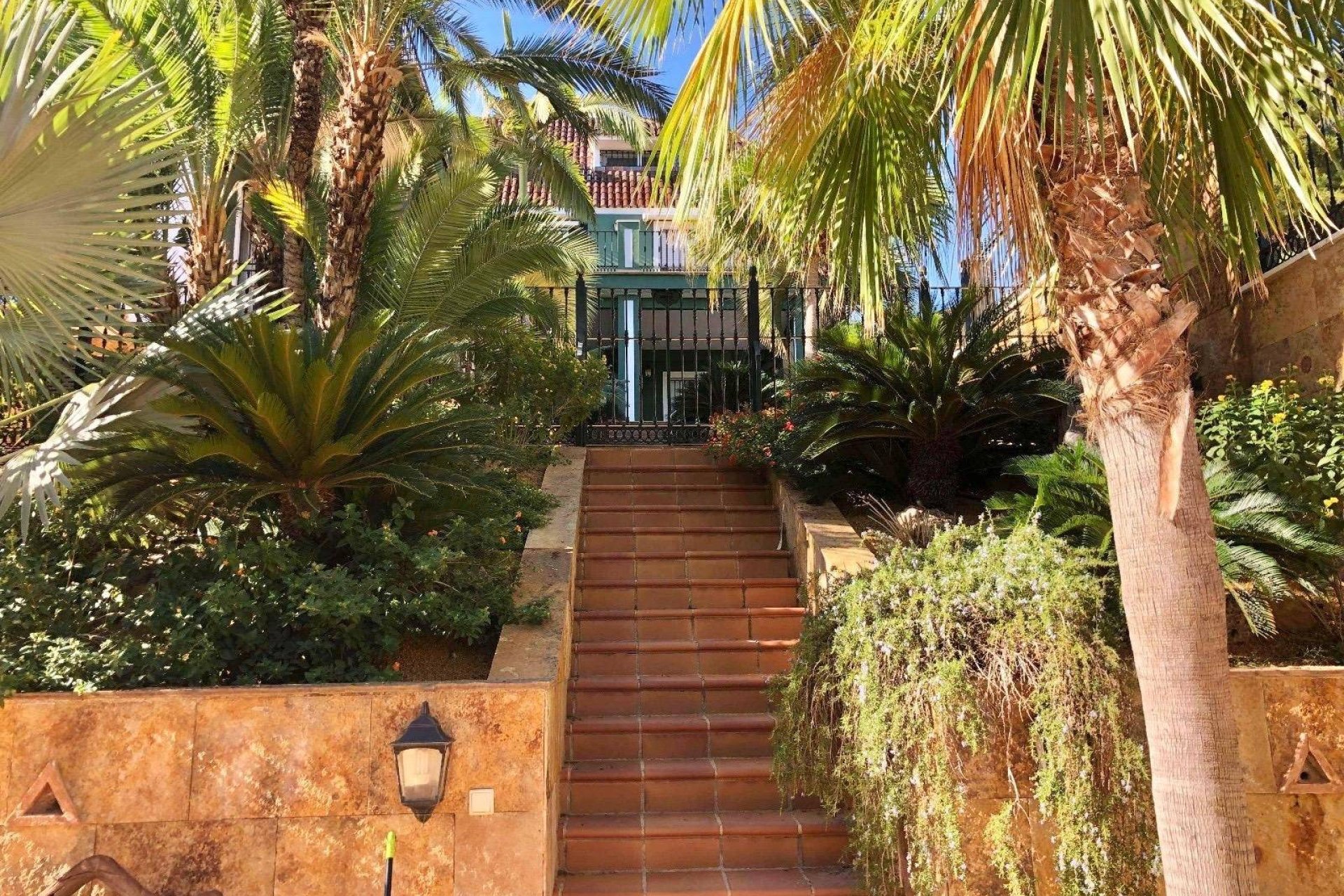 Resale - Villa -
El Palmar