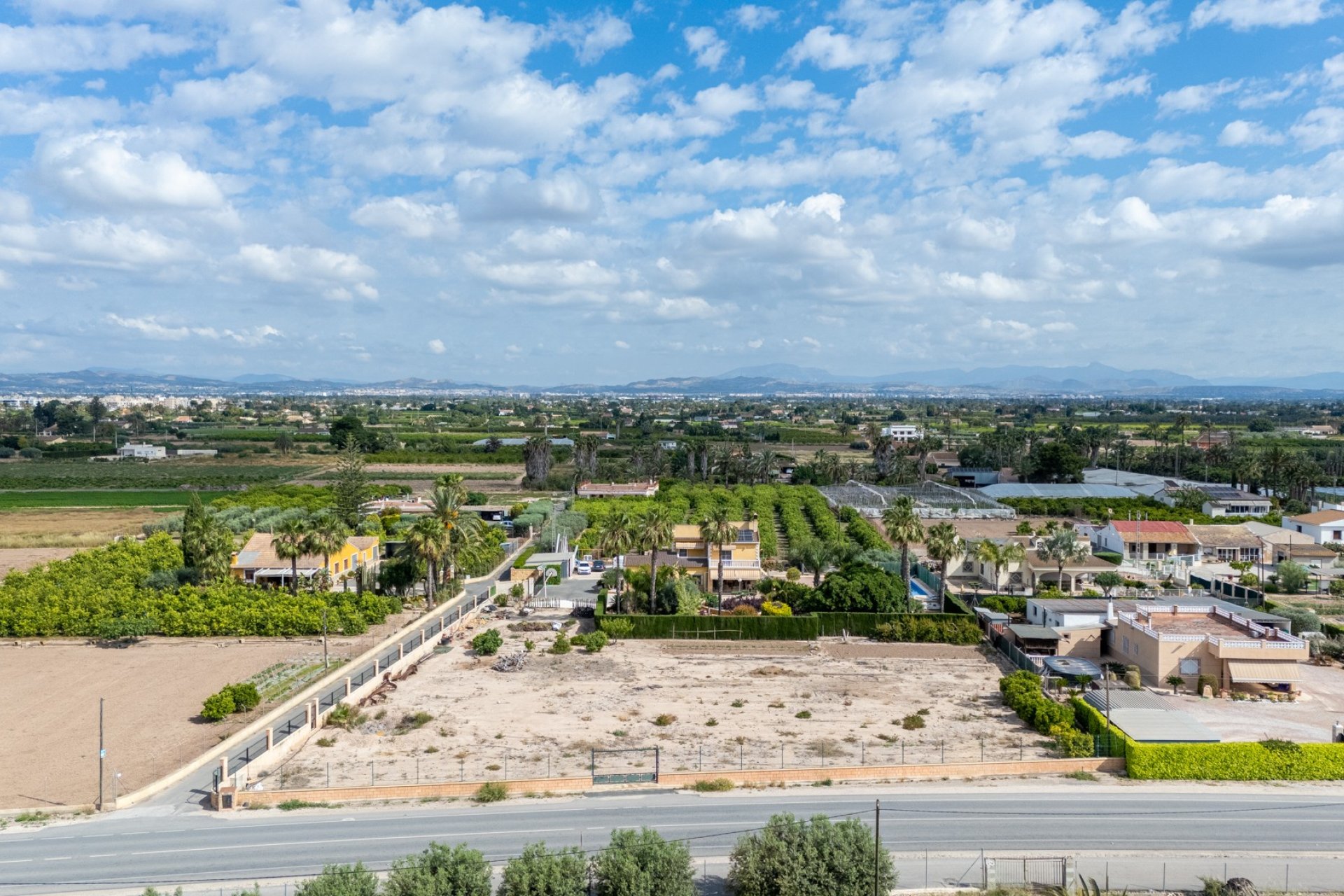 Resale - Villa -
Elche - Costa Blanca