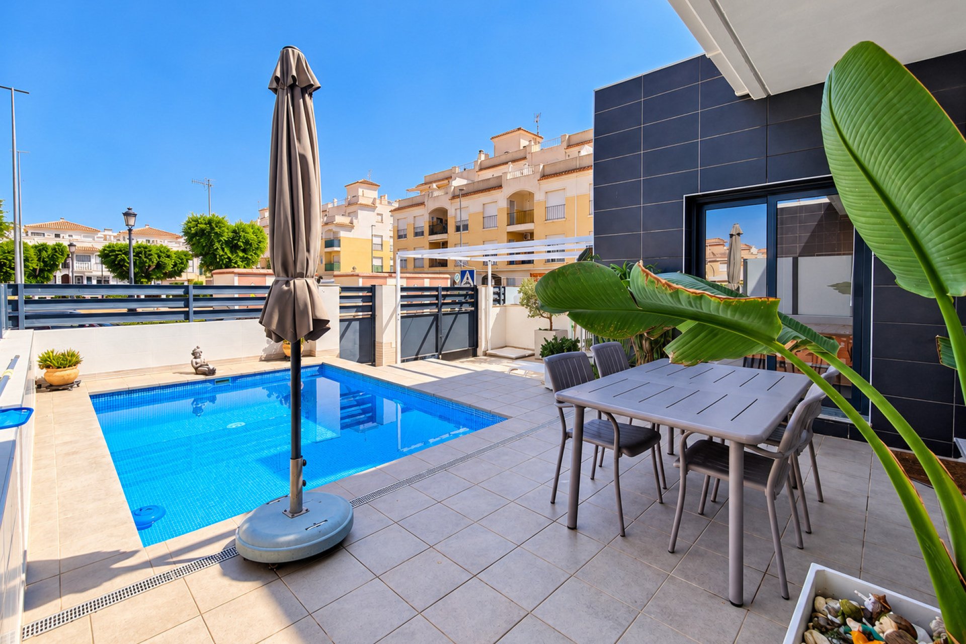 Resale - Villa -
Formentera del Segura - Costa Blanca