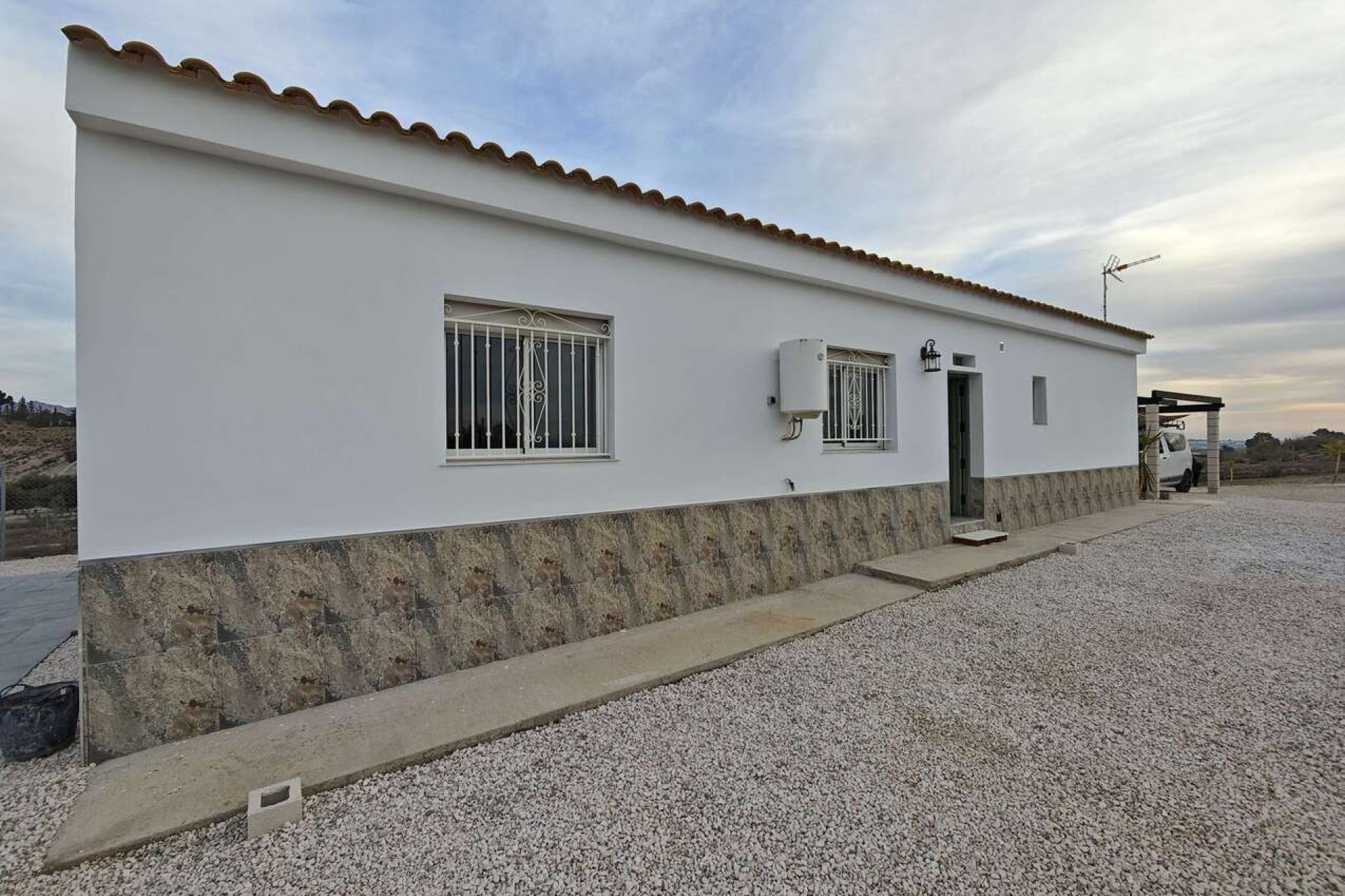 Resale - Villa -
Fortuna - Inland