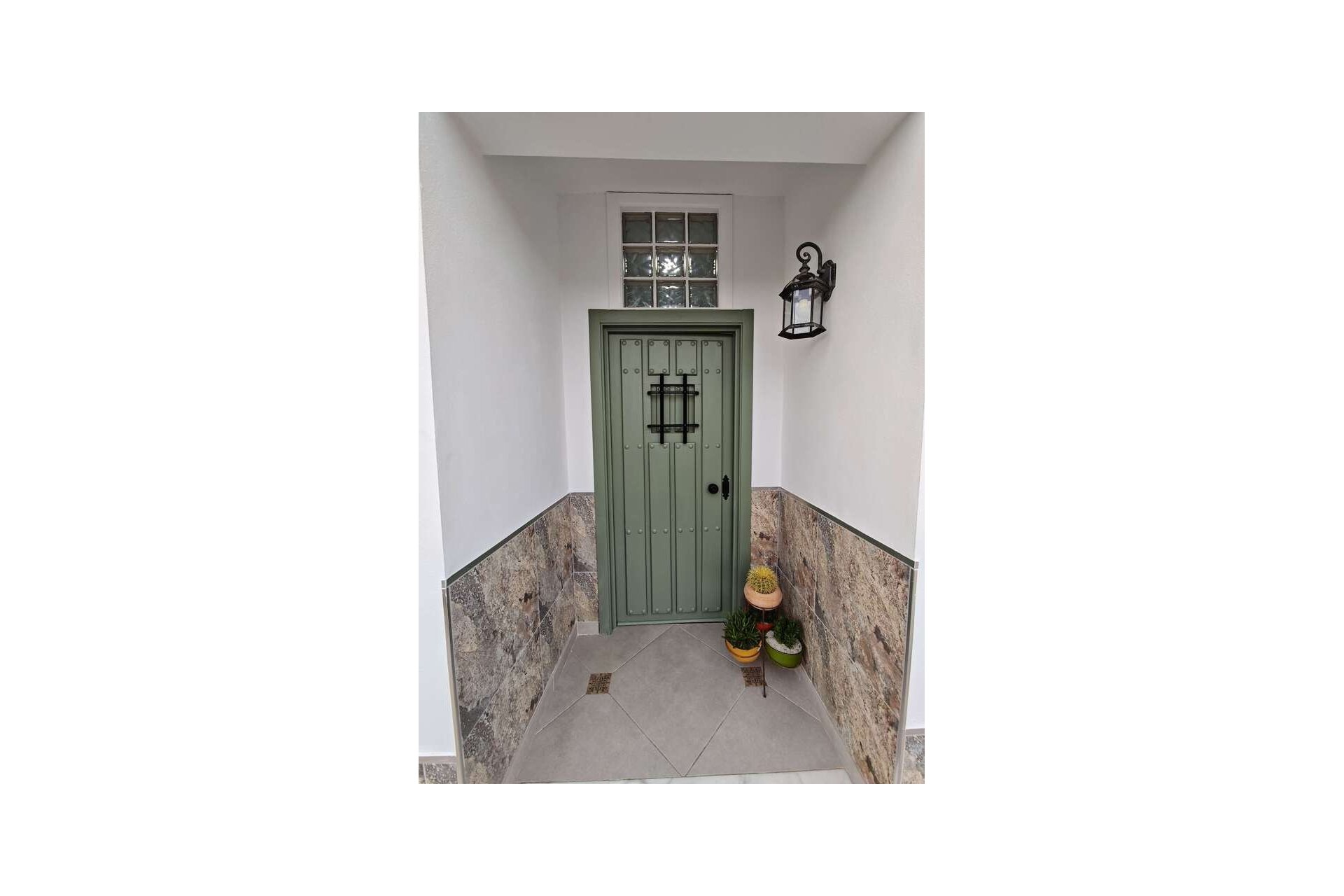 Resale - Villa -
Fortuna - Inland