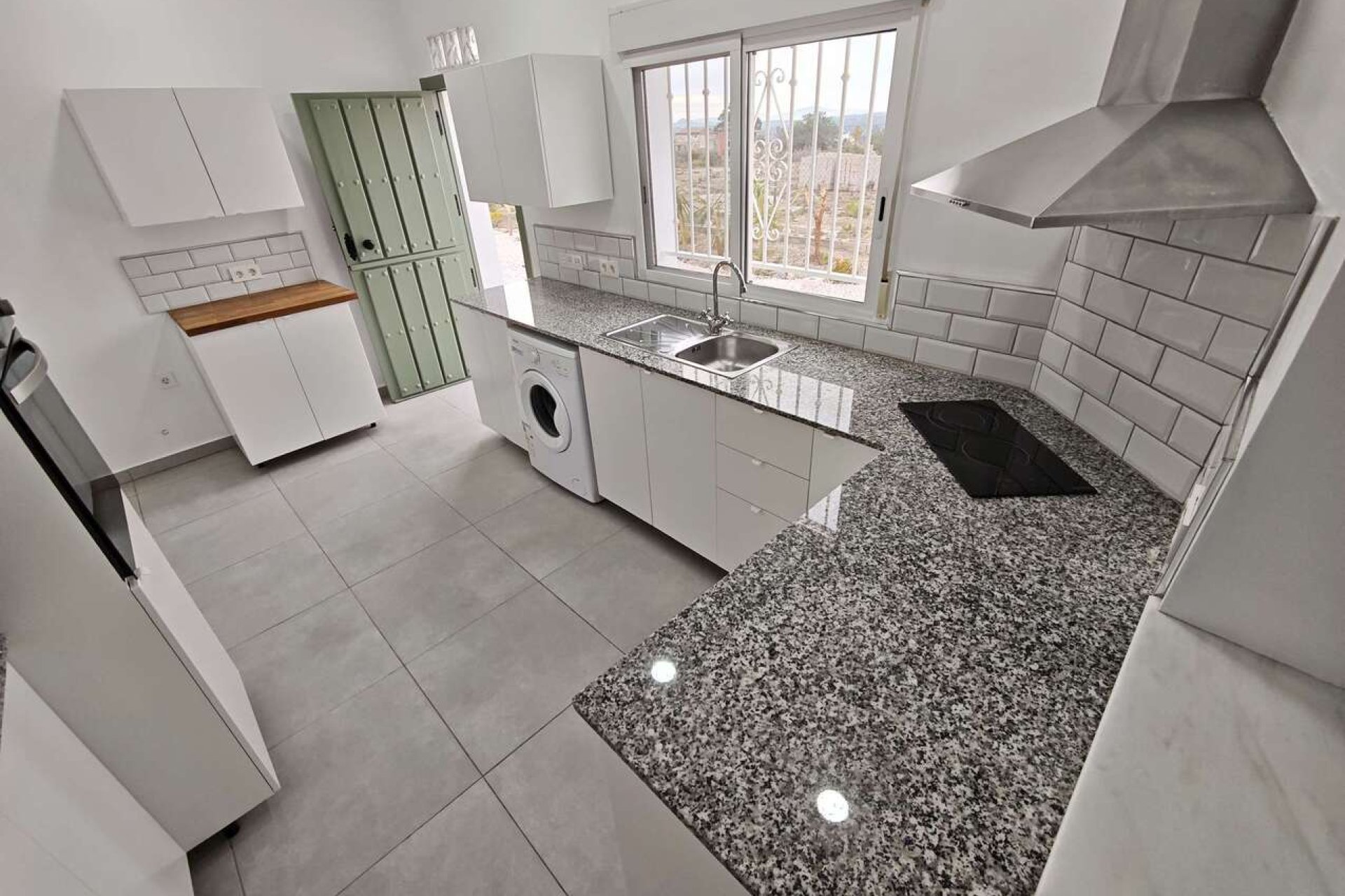 Resale - Villa -
Fortuna - Inland