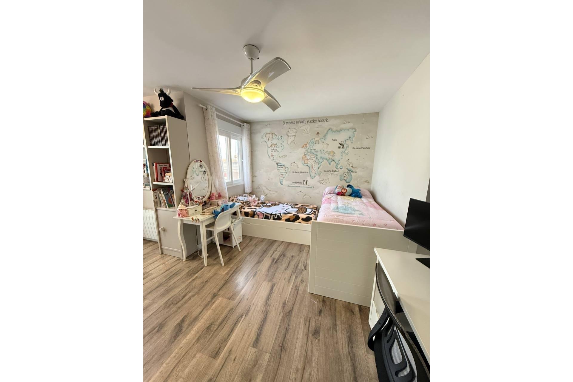 Resale - Villa -
Gran Alacant - Avda. Mediterraneo