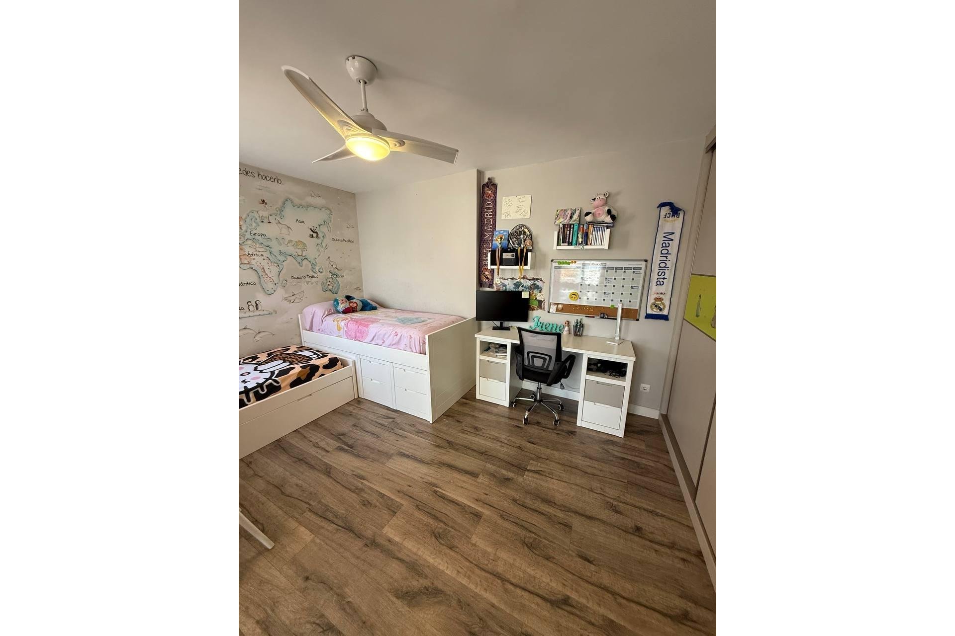Resale - Villa -
Gran Alacant - Avda. Mediterraneo