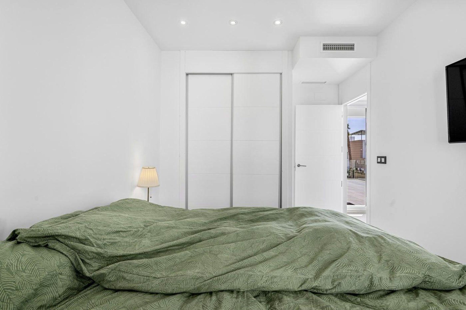 Resale - Villa -
Guardamar del Segura - El Raso