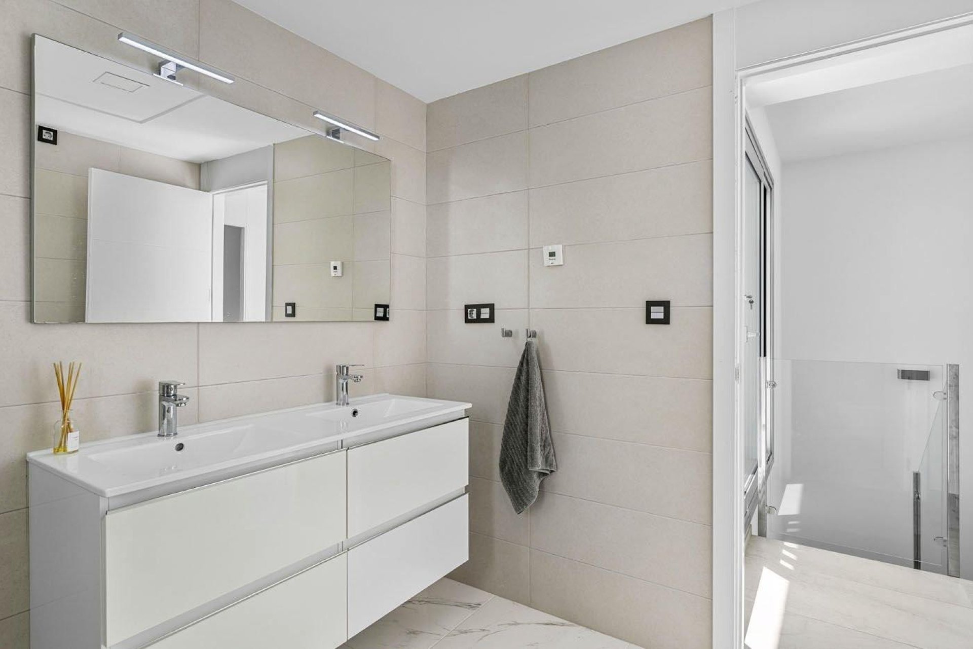 Resale - Villa -
Guardamar del Segura - El Raso